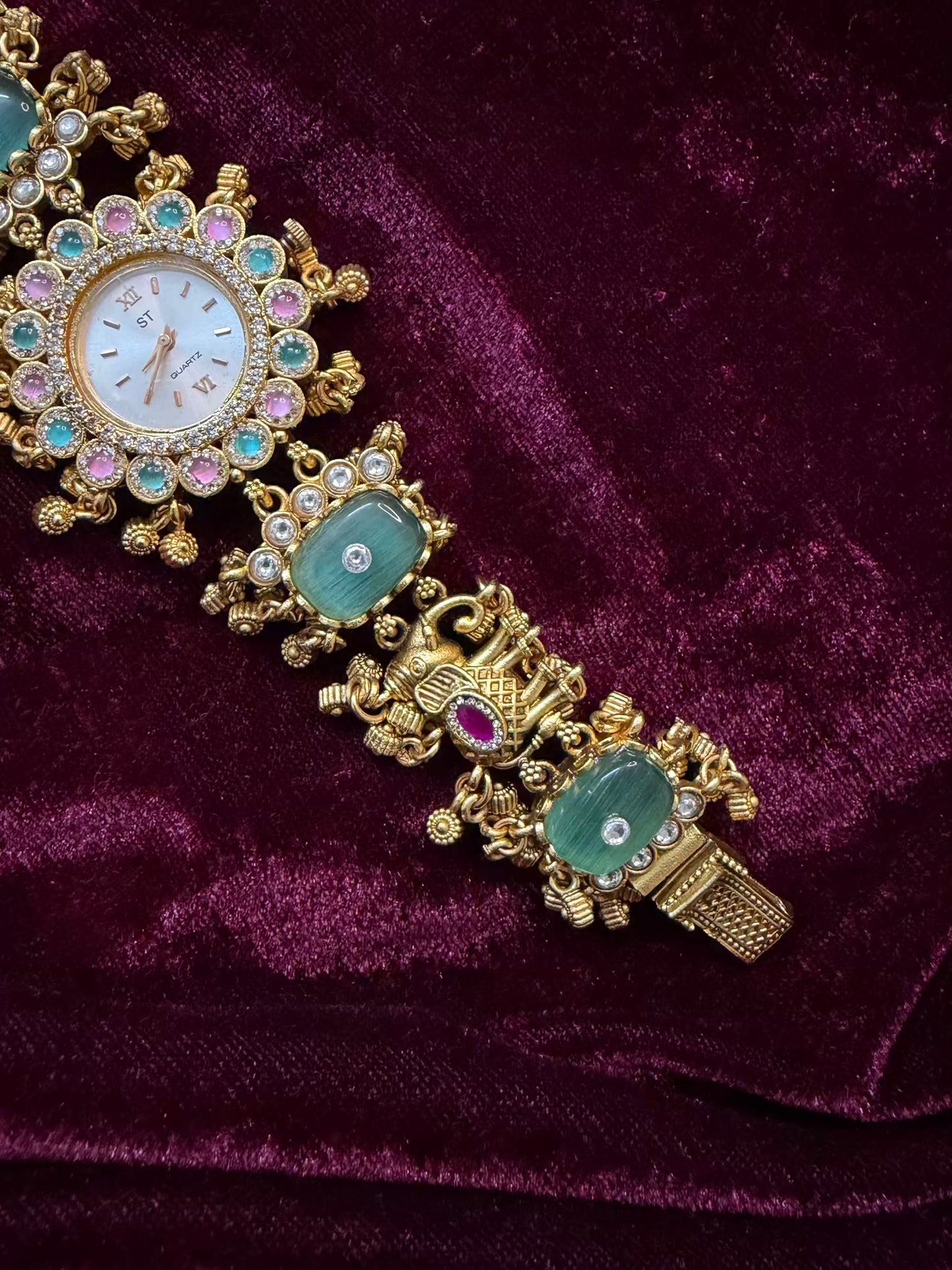 Mint Elephant Premium Gold Rajwadi Gold Plated Heritage Maharani Watch