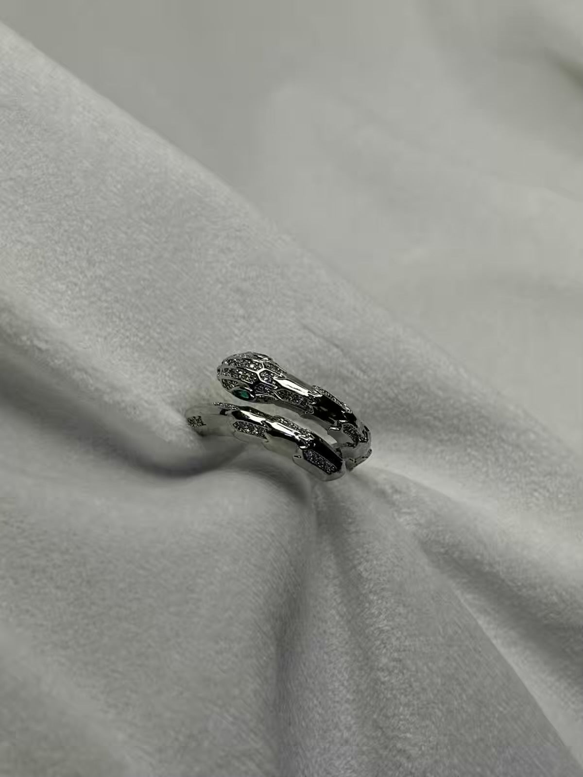 Premium Full Silver Skin Snake Adjustable Ring ( Silver )