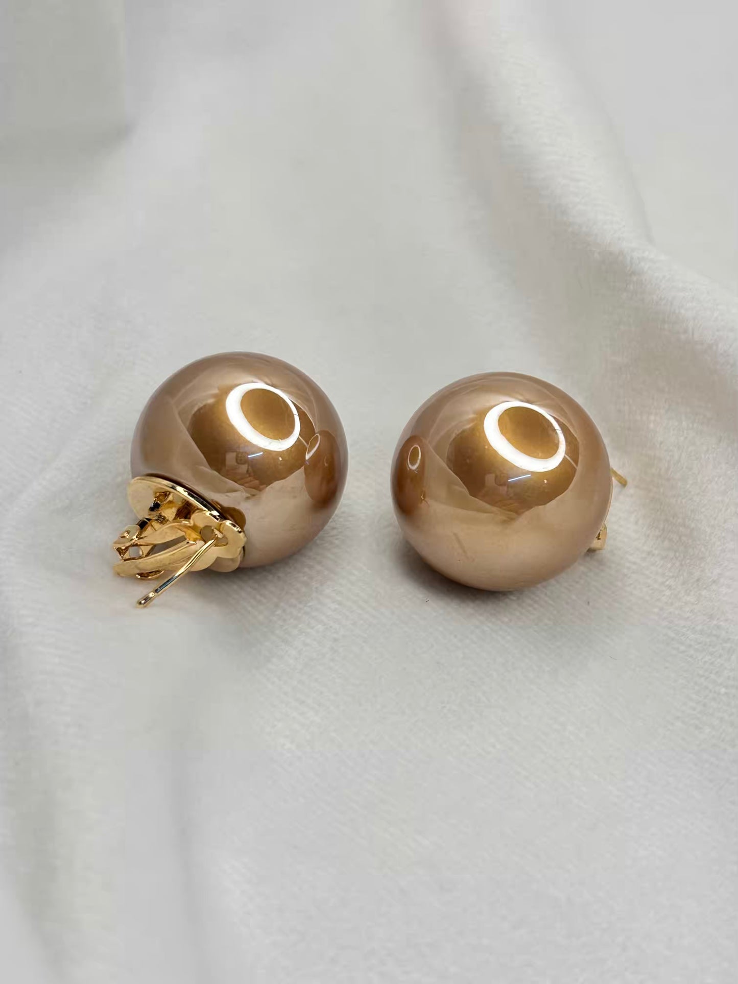 Bronze Gold Pearl Clip On Earrings - Gold Plated
