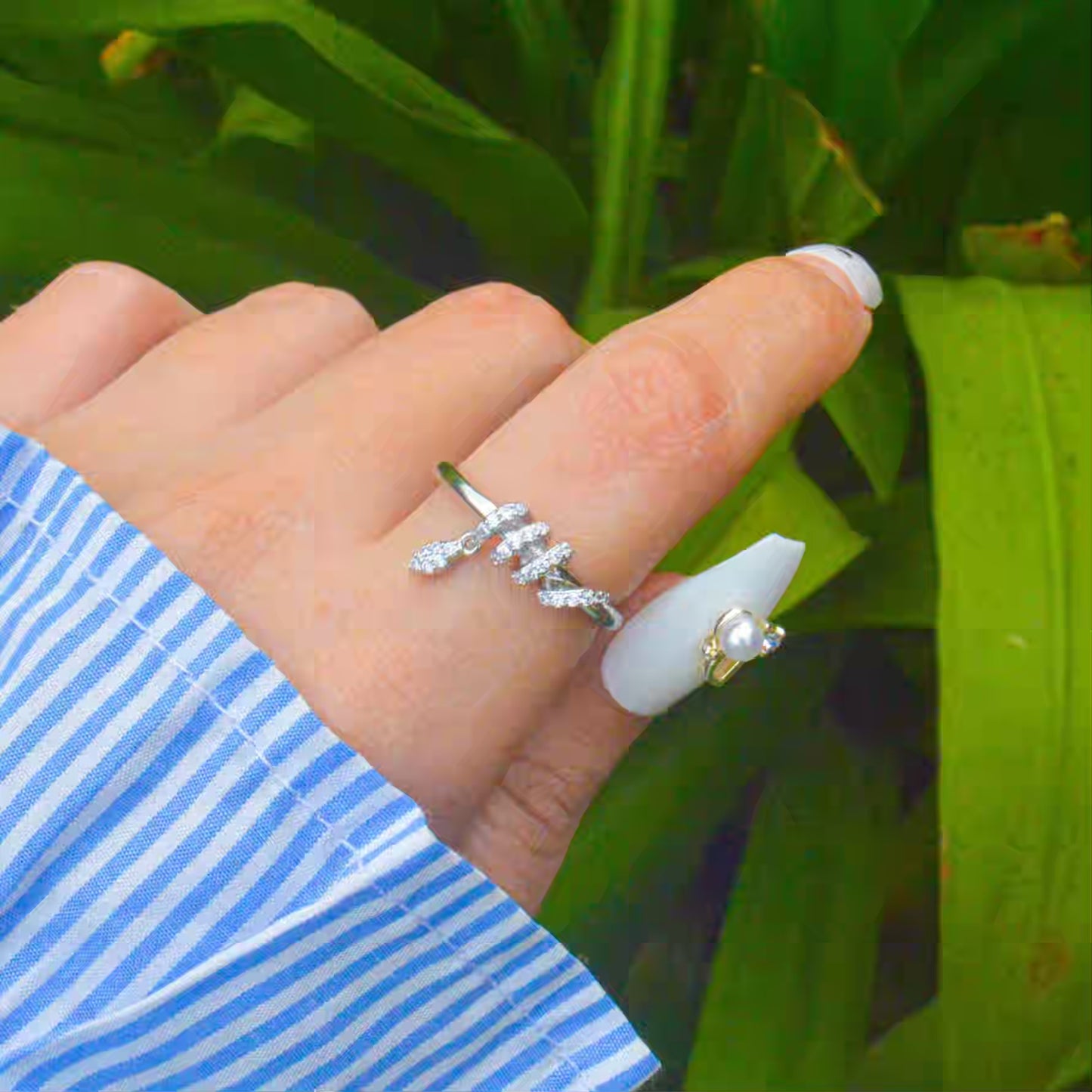 Snake Stones Ring - Silver ( Adjustable )