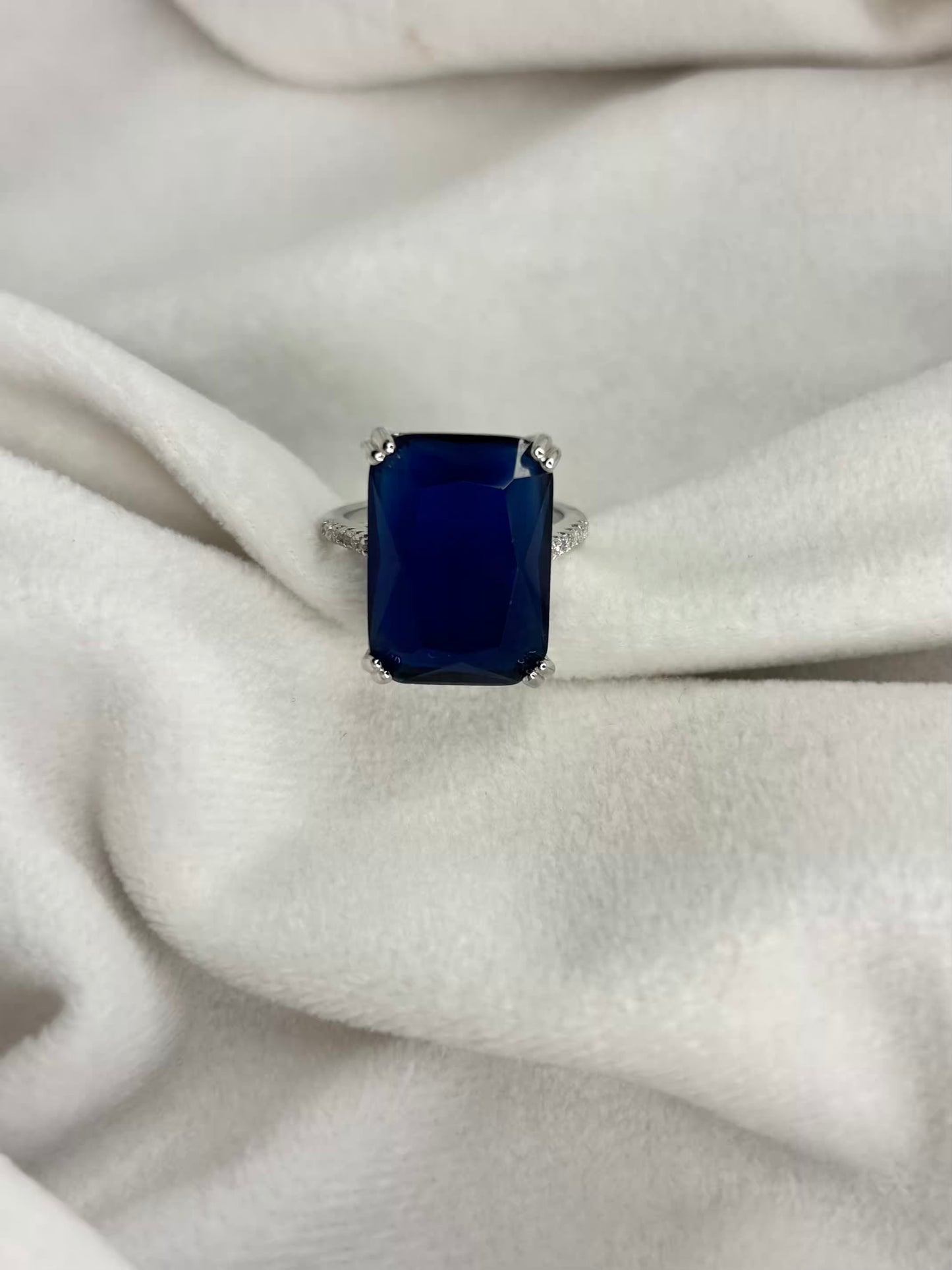 Blue Sapphire Ring Band - Silver Size 7