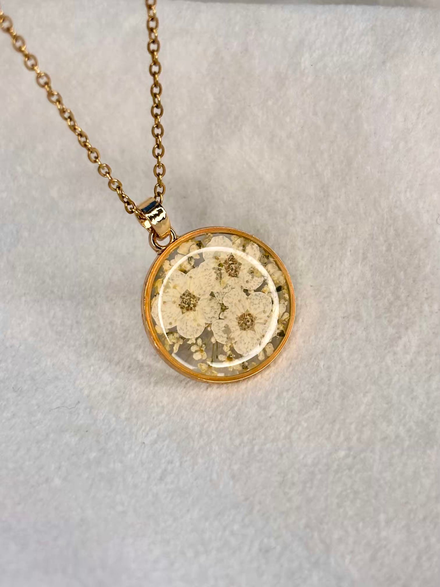White Floral Handmade Necklace