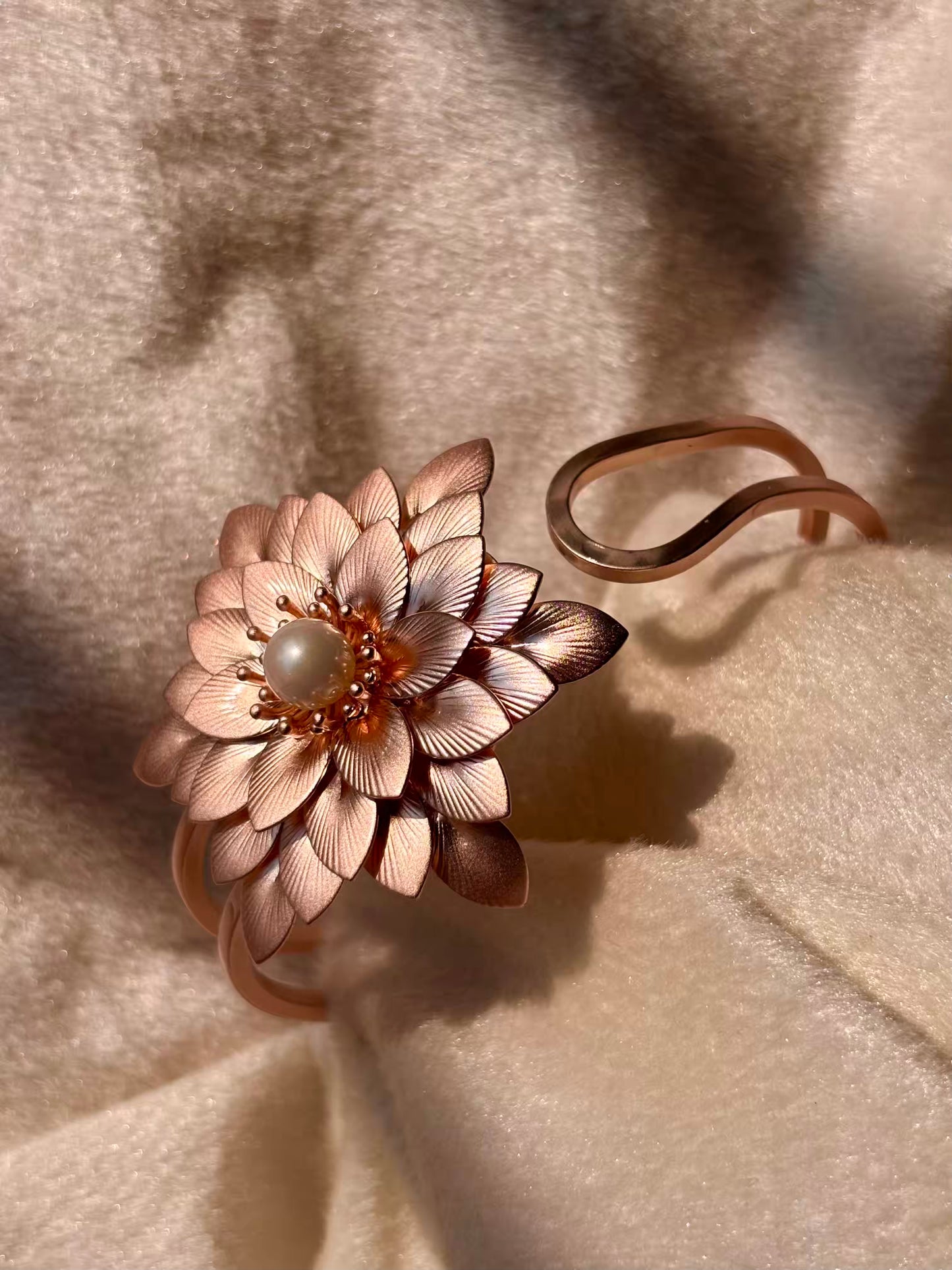 Real Rose Petals Pearly Bangle