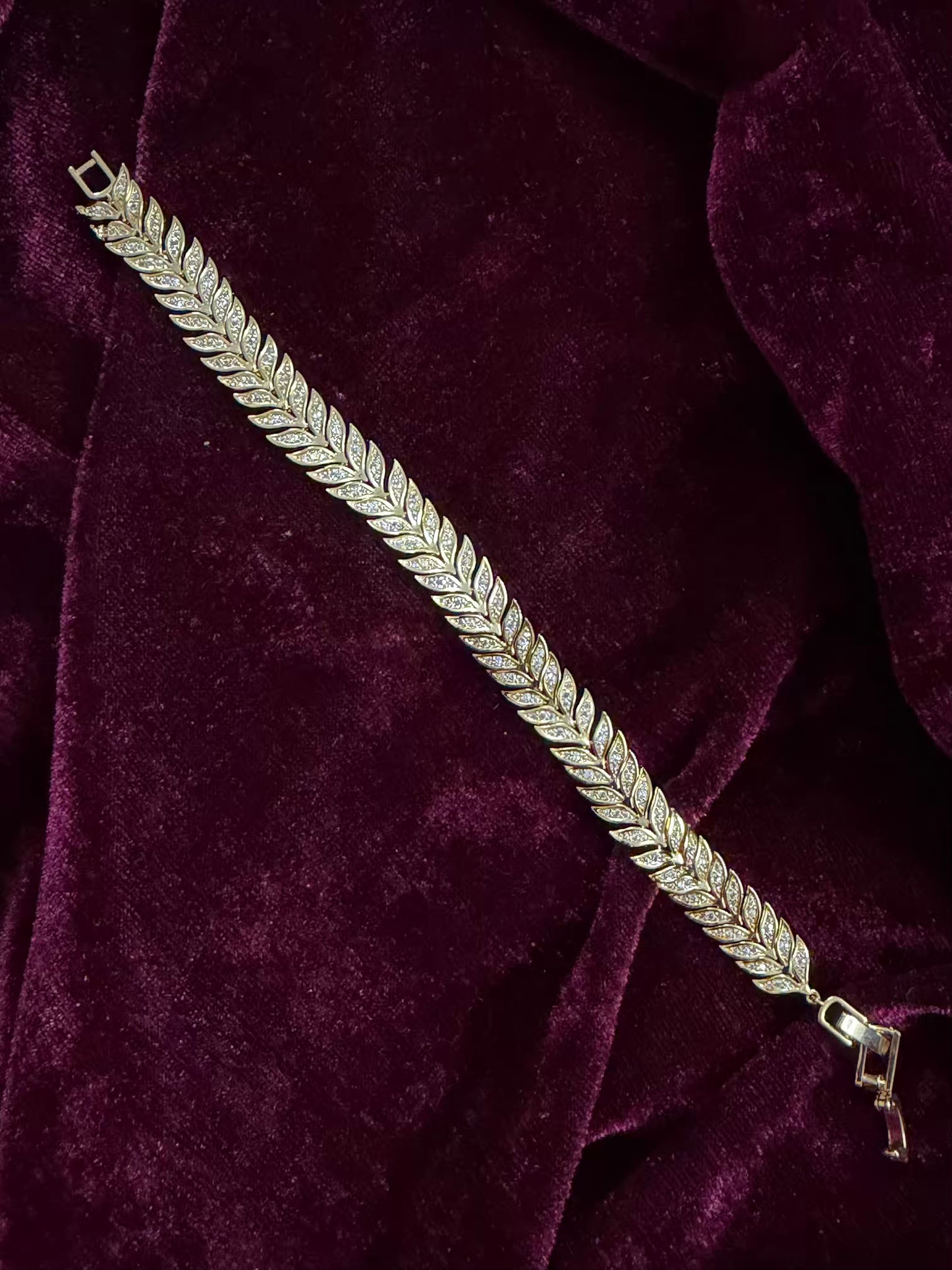 Leaves Diamond Men's Rakhi Bracelet