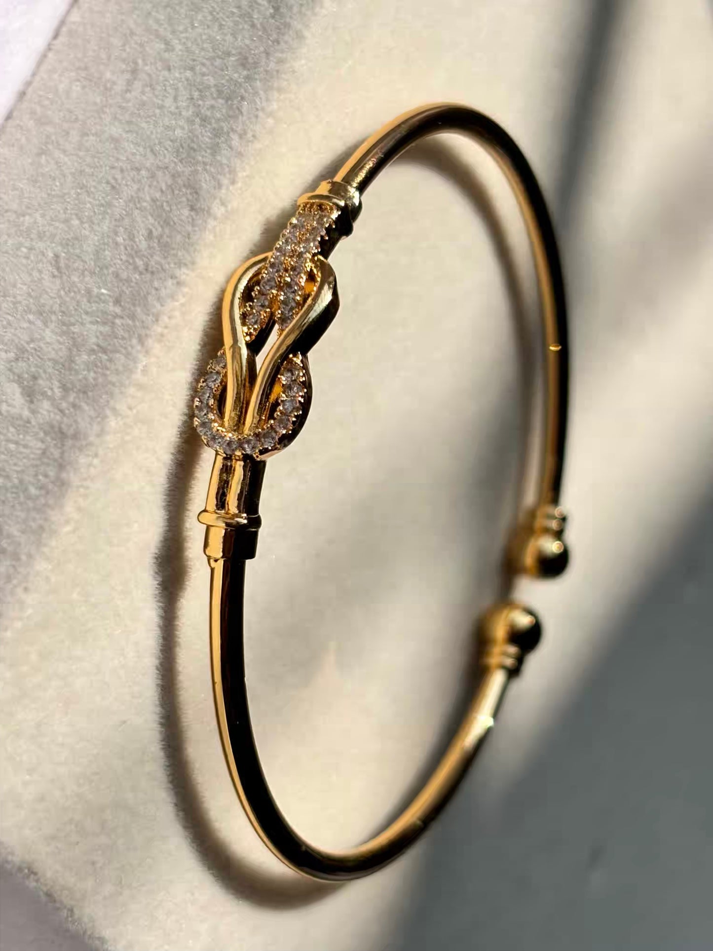 Knotty Men Women Designer Kada Bracelet Bangle - Gold