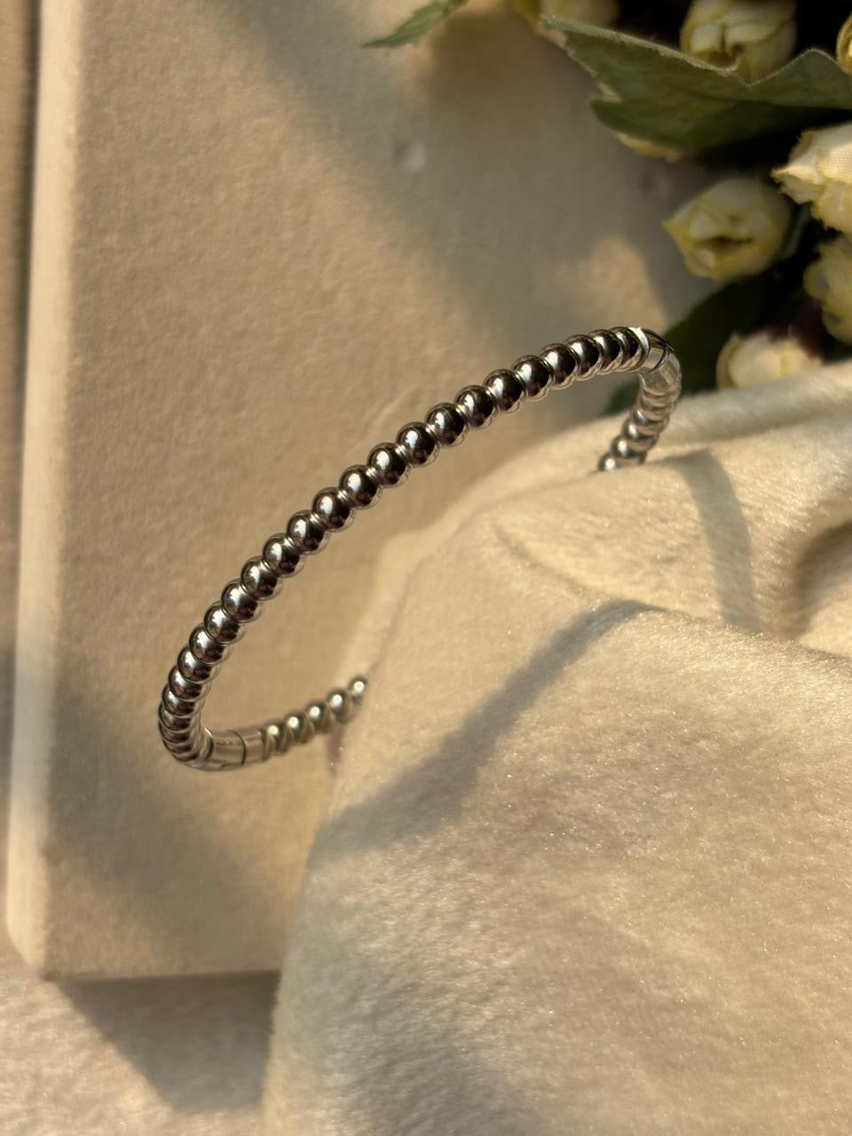 Sleeky Bracelet Silver Plated Bangle