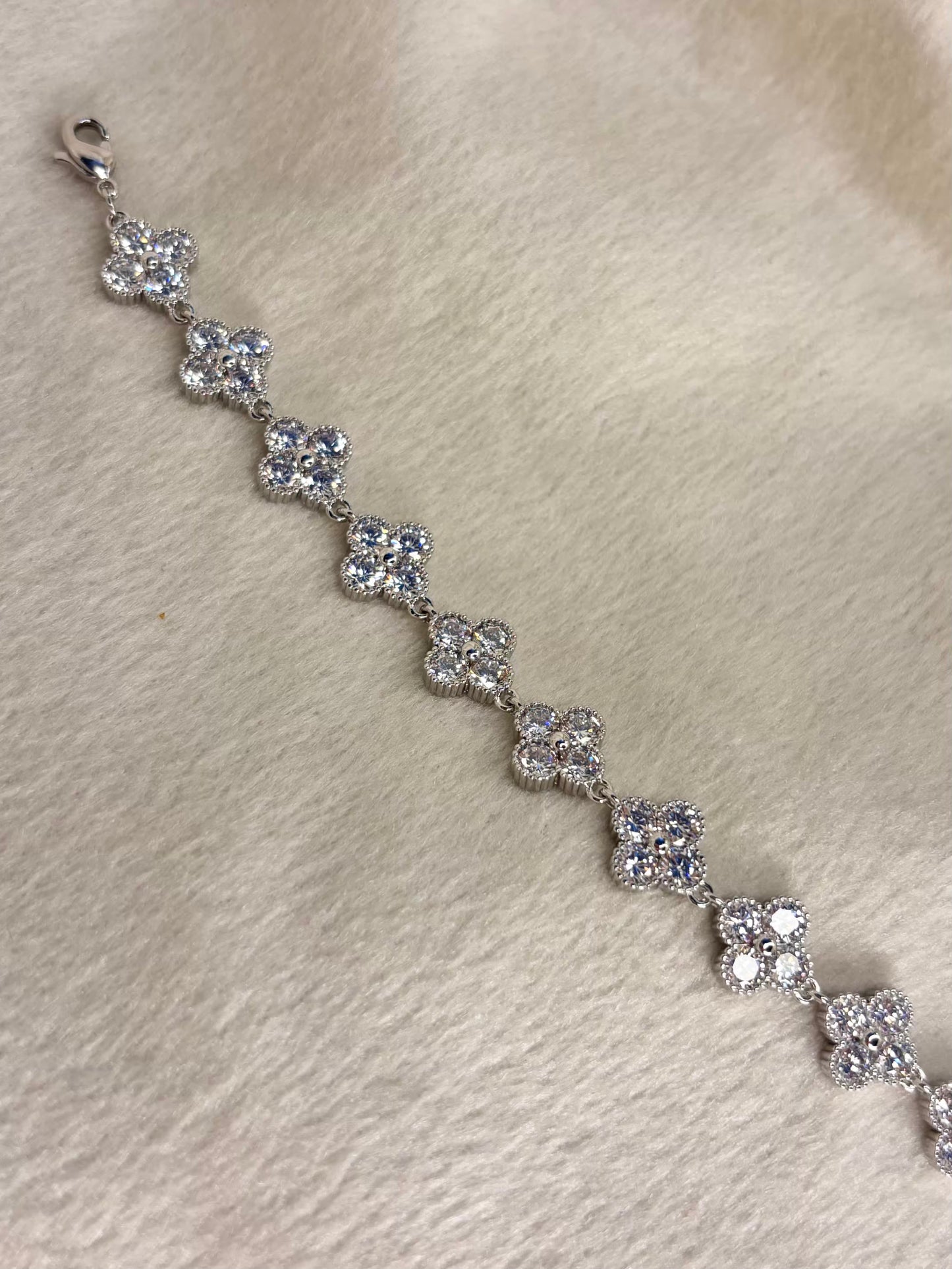 Clover Thick Sparkle Premium Silver Plated Tennis Bracelet