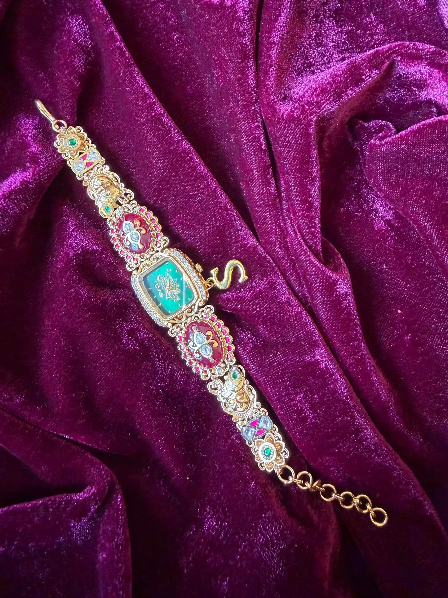 Shree Krishna Shreenathji Green Dial Maharani Watch Design Heritage Bracelet