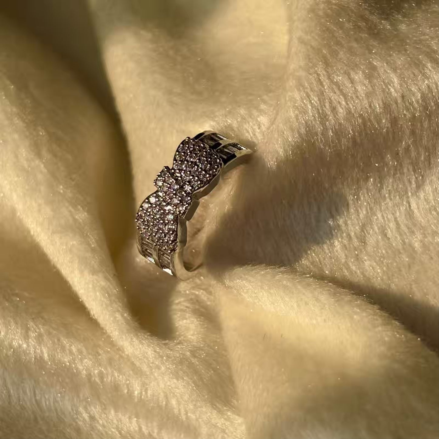 Bow Royal Solitaire Adjustable Ring