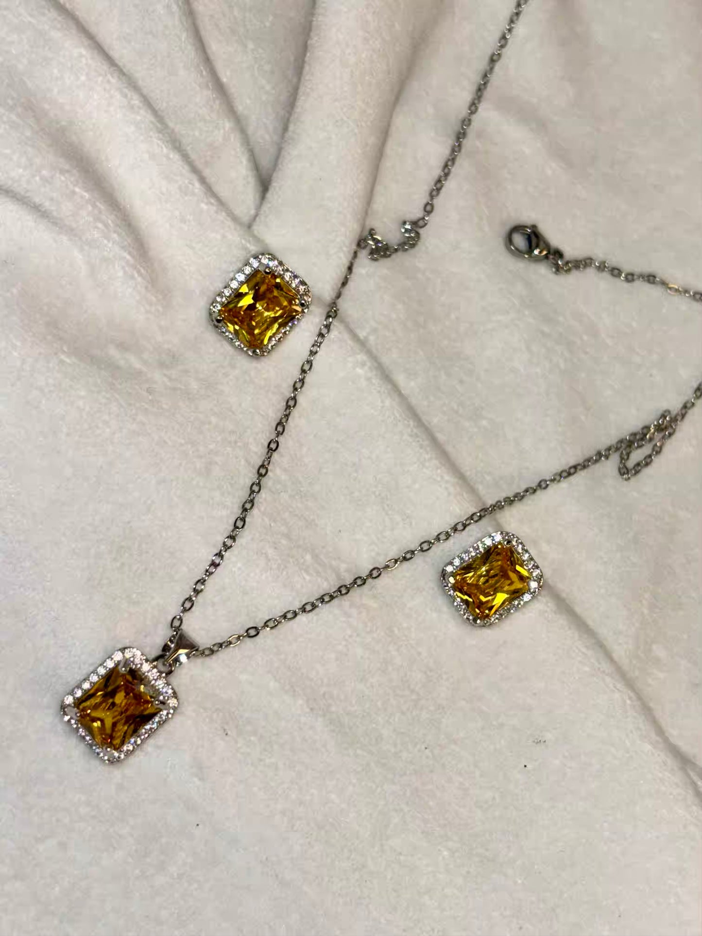Citrine Yellow Diamond Necklace Ear Studs Set - Silver Plated