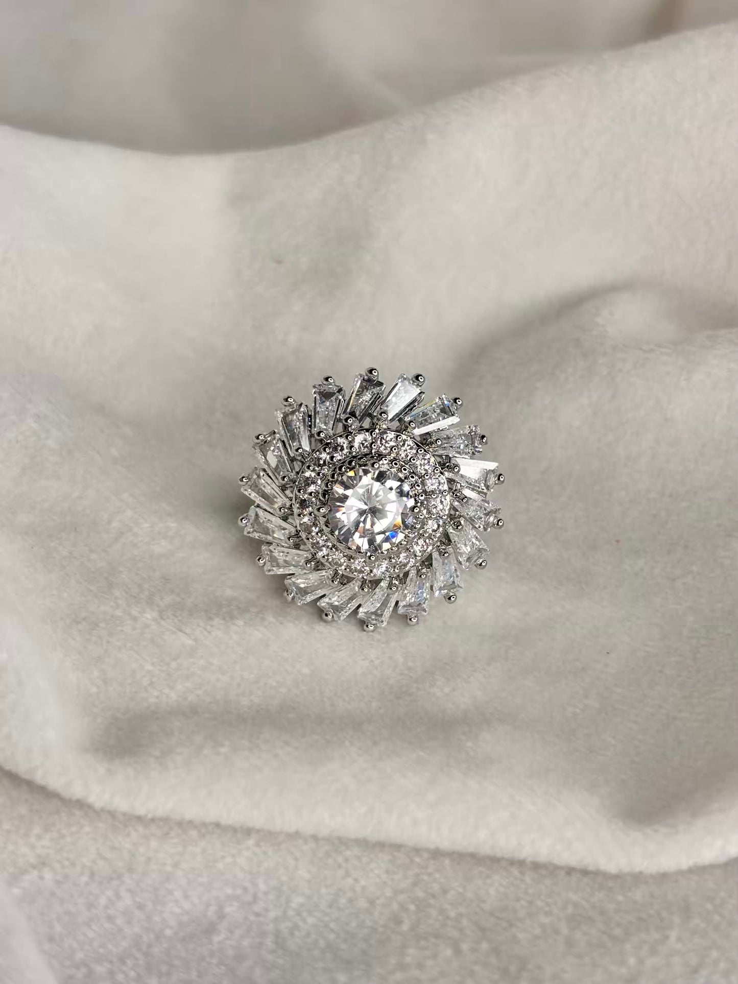 Noor Solitaire Silver Ring