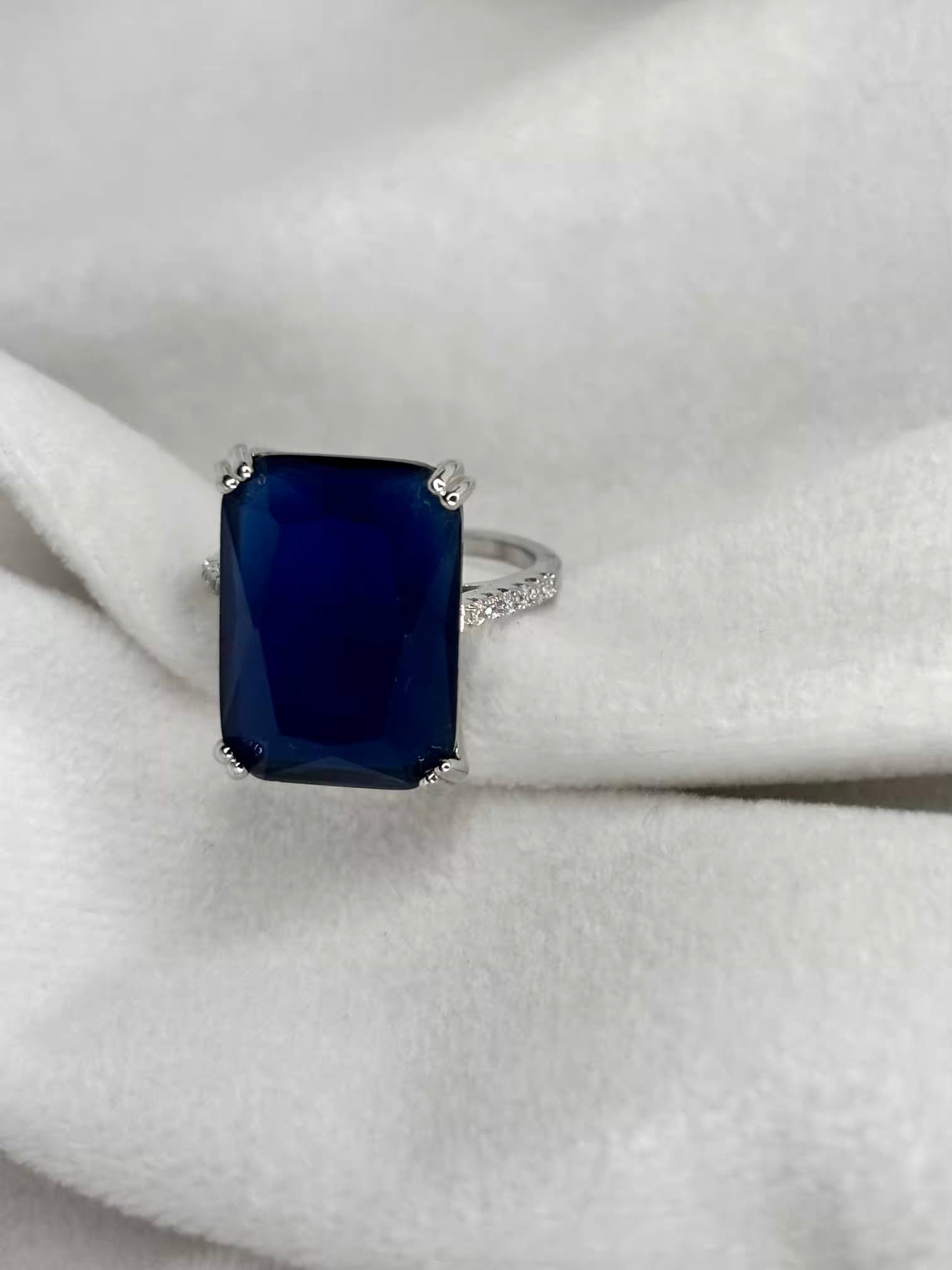 Blue Sapphire Ring Band - Silver Size 7
