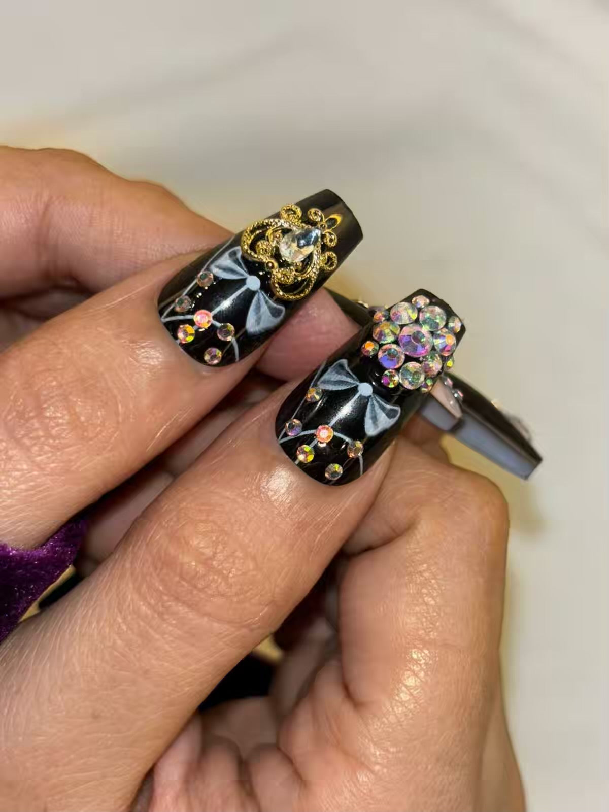 Black Sequins Shimmery Fancy Party Bridal Press On Nails ( Set of 24 )