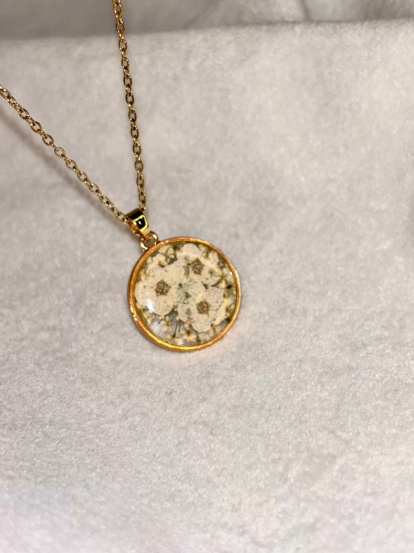 White Floral Handmade Necklace
