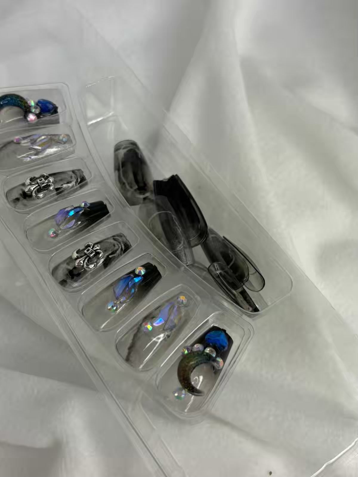 Black Moon Shimmery Fancy Party Bridal Press On Nails ( Set of 24 )
