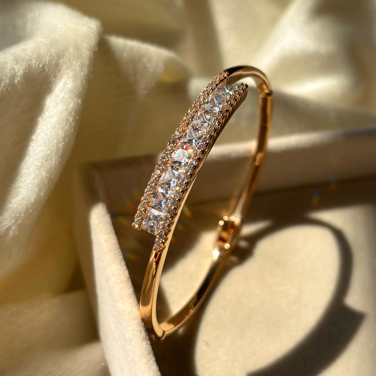Premium Solitaire Diamonds Kada Bracelet 18k Gold Plated Bangle