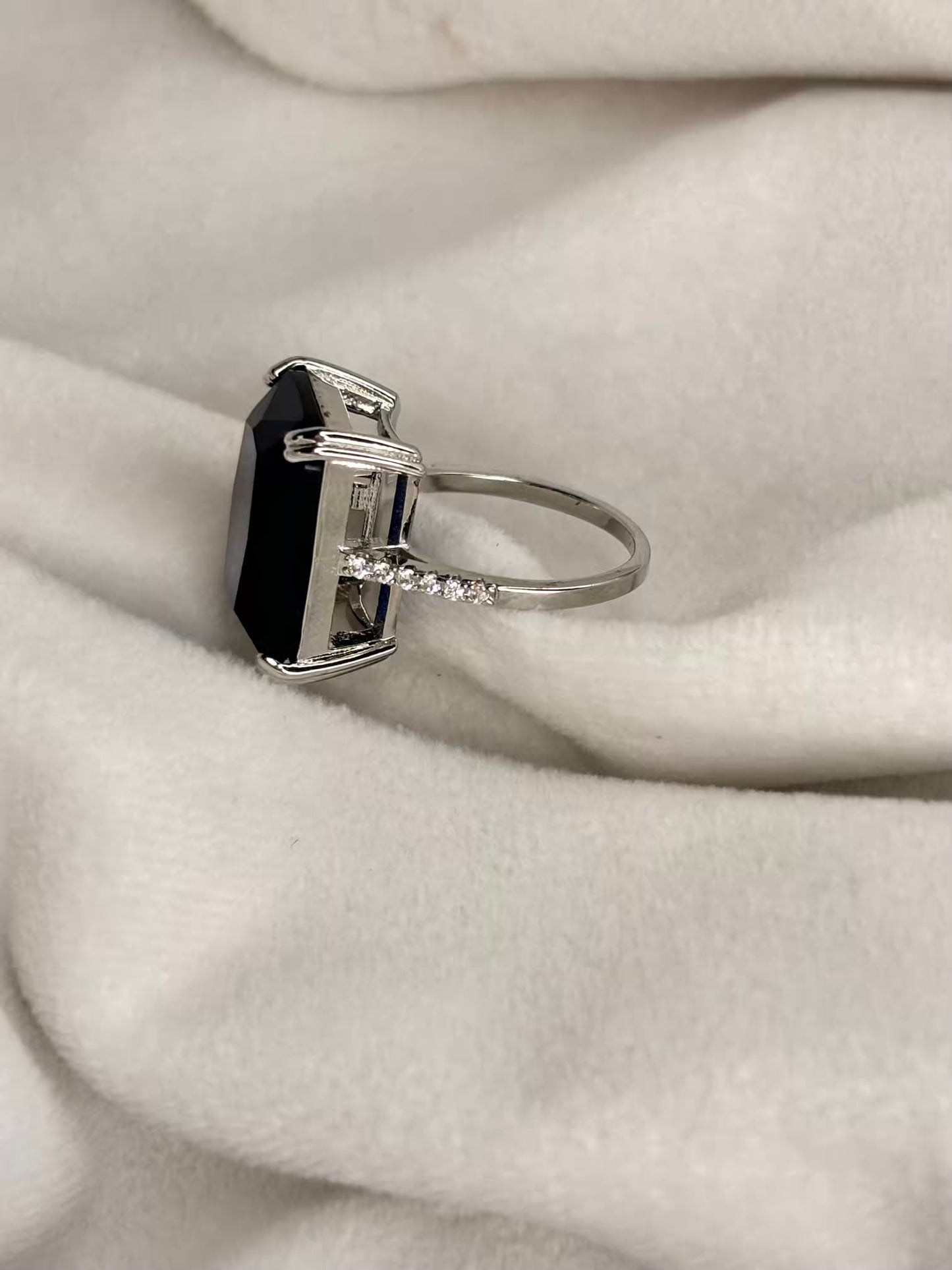 Blue Sapphire Ring Band - Silver Size 7