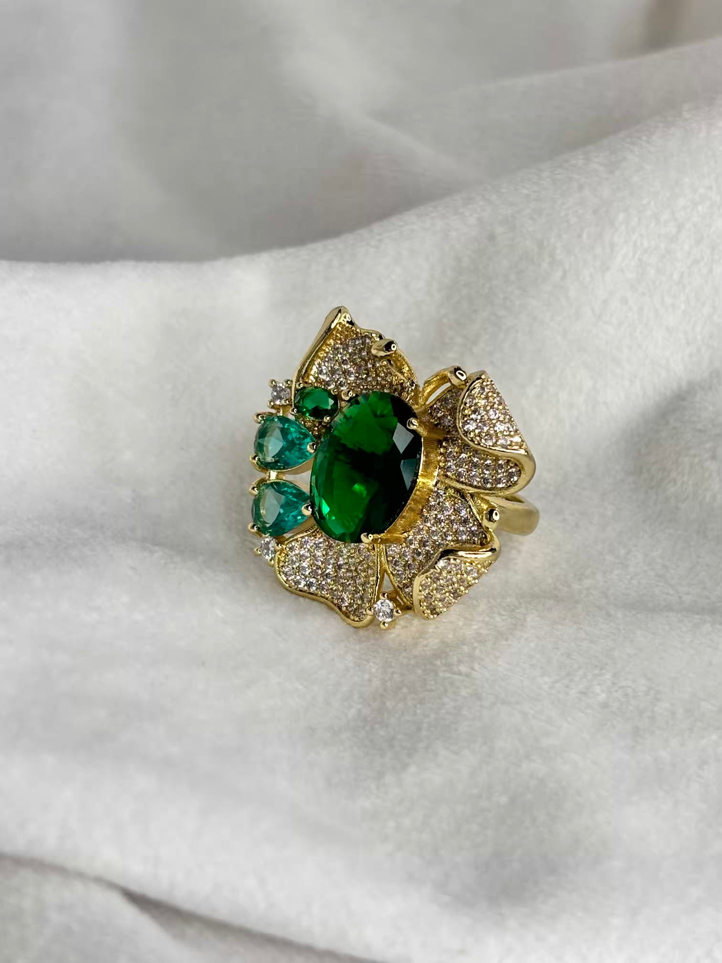 Emerald Green Butterfly Solitaire Gold Ring