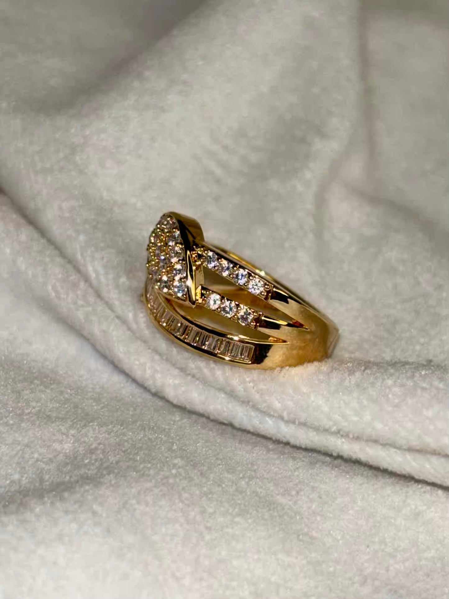 Double Cross Premium Ring - Gold