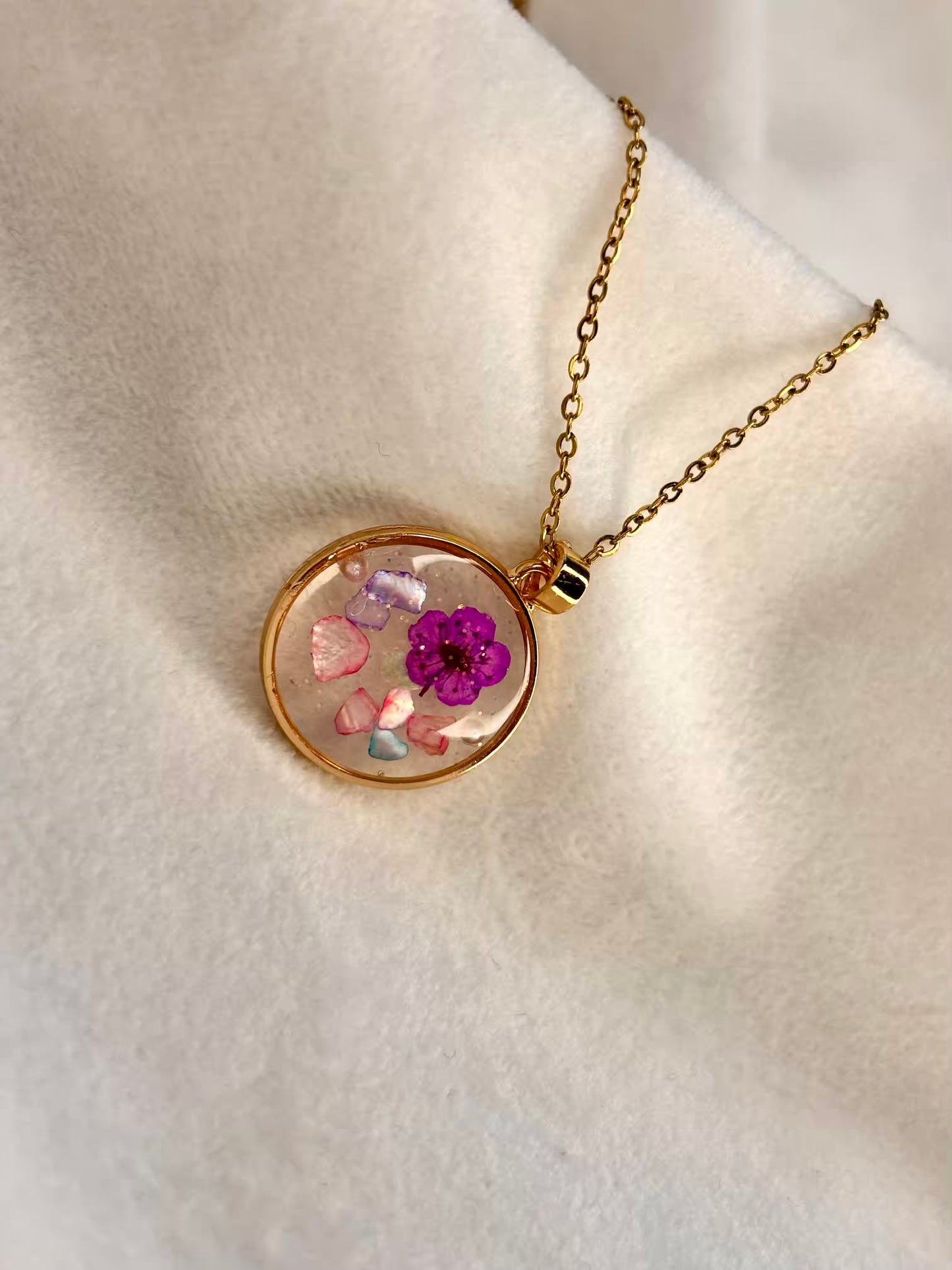 Cut Gemstones Floral Handmade Necklace