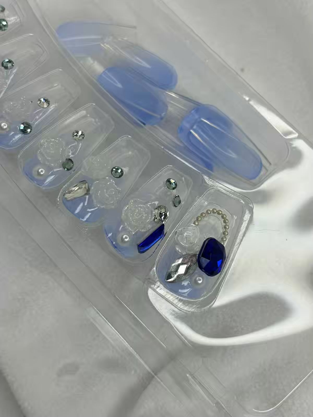 Blue Sapphire Stones Fancy Party Bridal Press On Nails ( Set of 24 )