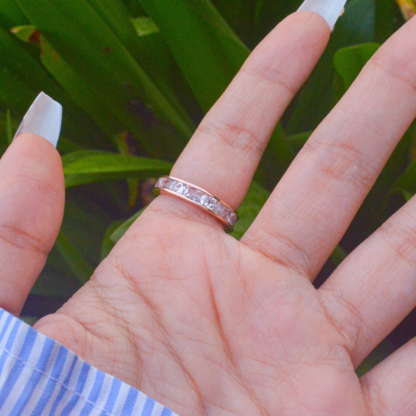 Isabelle Diamonds Cut Band Ring - Rose Gold