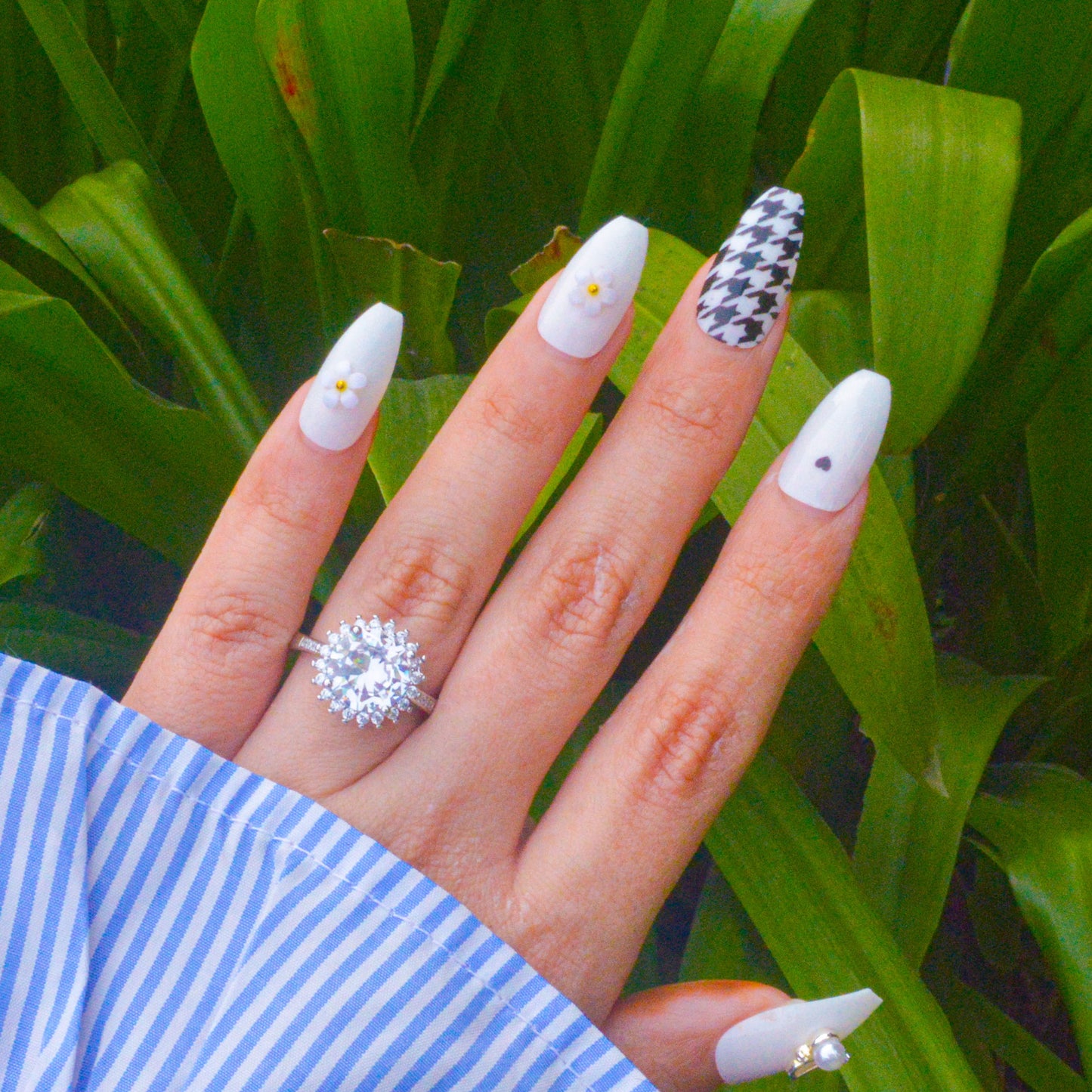 Kareena Round Princess Studded Stones Ring - Silver ( Adjustable )
