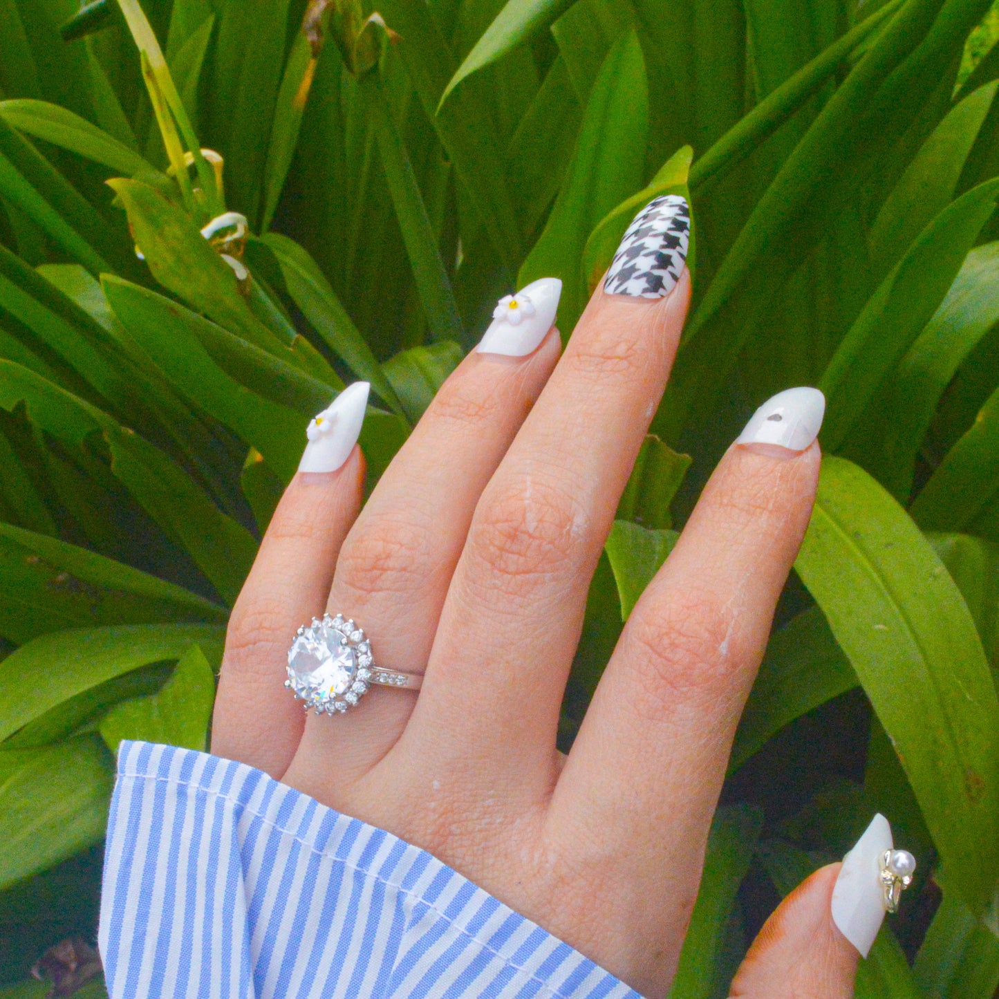 Kareena Round Princess Studded Stones Ring - Silver ( Adjustable )