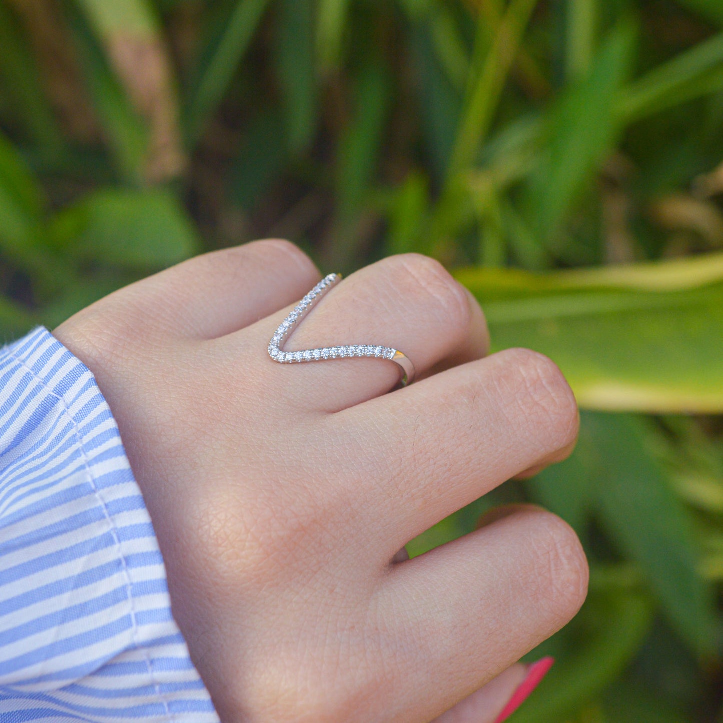 Unisex Queen Victoria V Adjustable Ring ( Silver )