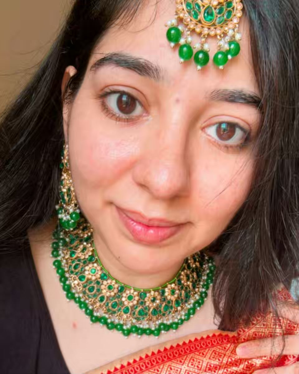 Premium Victorian Emerald Green Set of Necklace , Earrings and Maang Tika