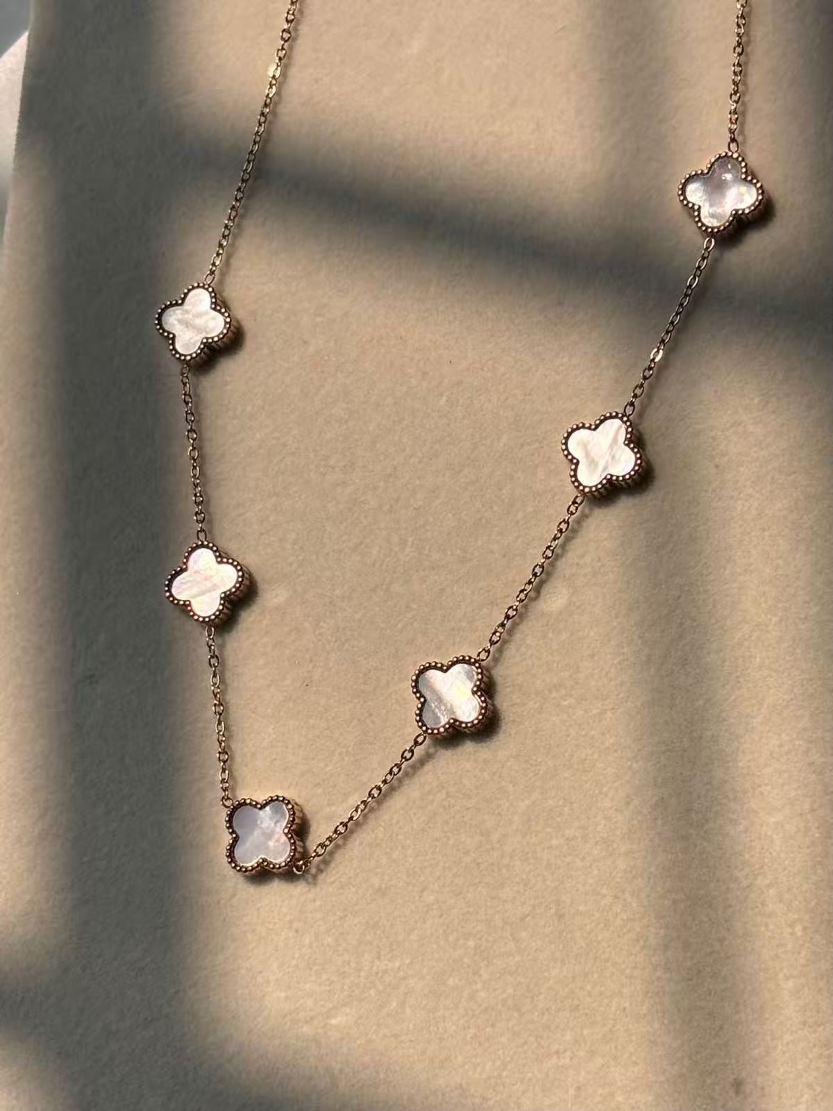 White Mother of Pearl Clover Necklace - Rose Gold