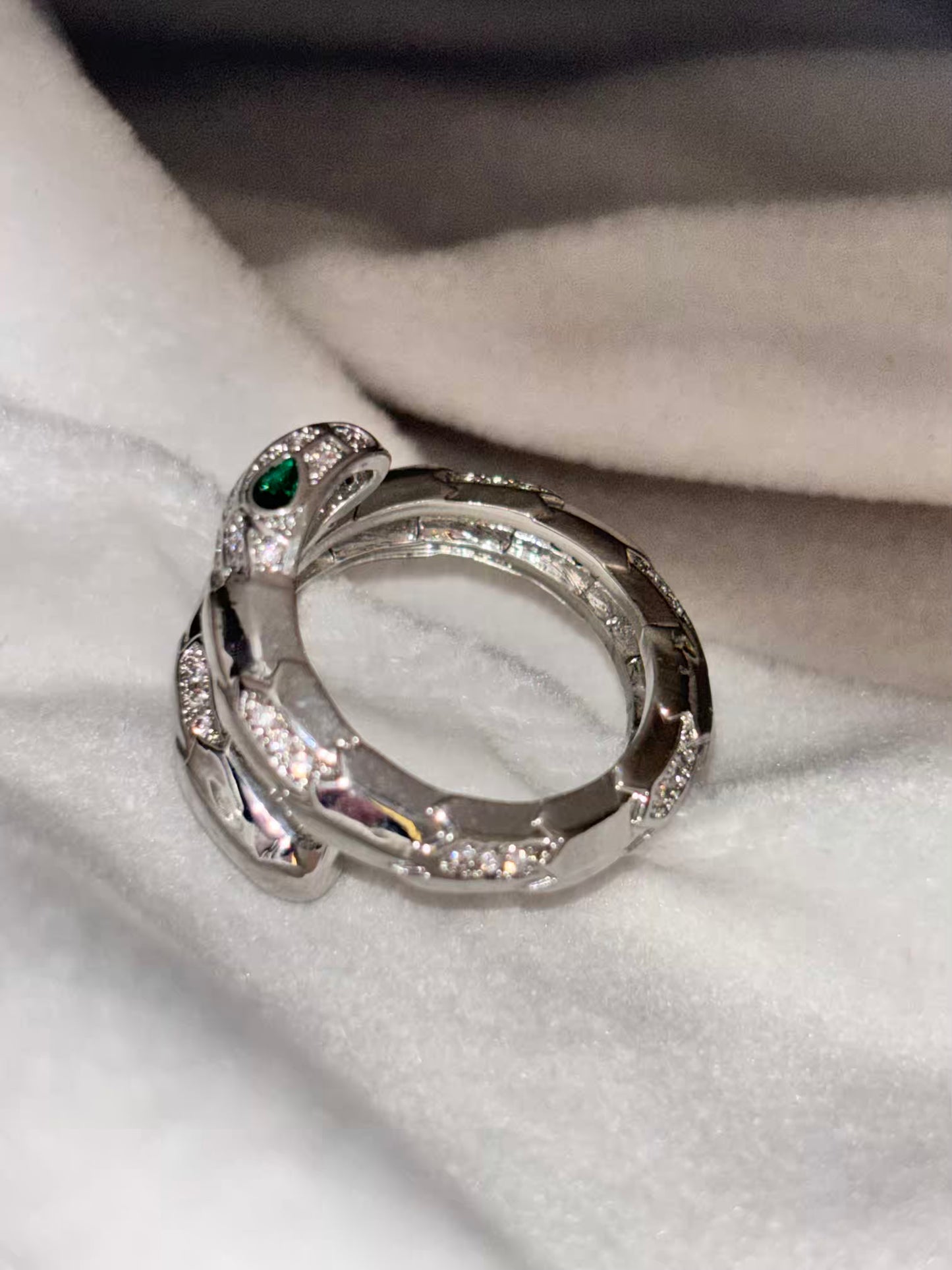 Snake Ring Band - Silver Size 7