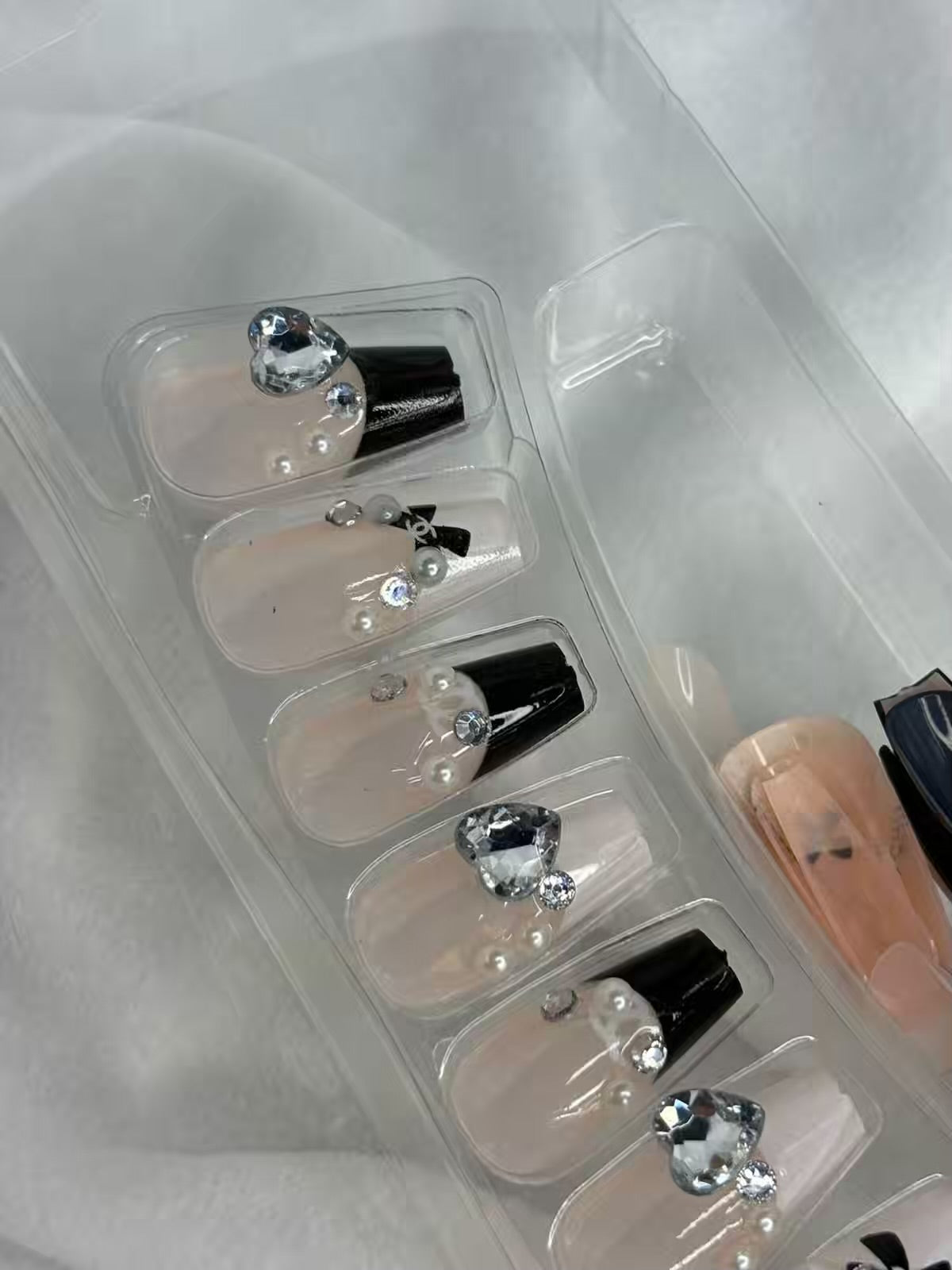 Light Nude Bows Shimmery Fancy Party Bridal Press On Nails ( Set of 24 )