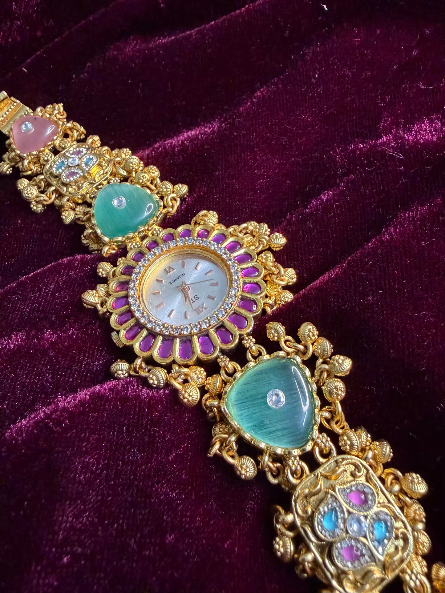 Blush Mint Dial Maharani Watch Heritage Bracelet ( Fits till 2.6 )