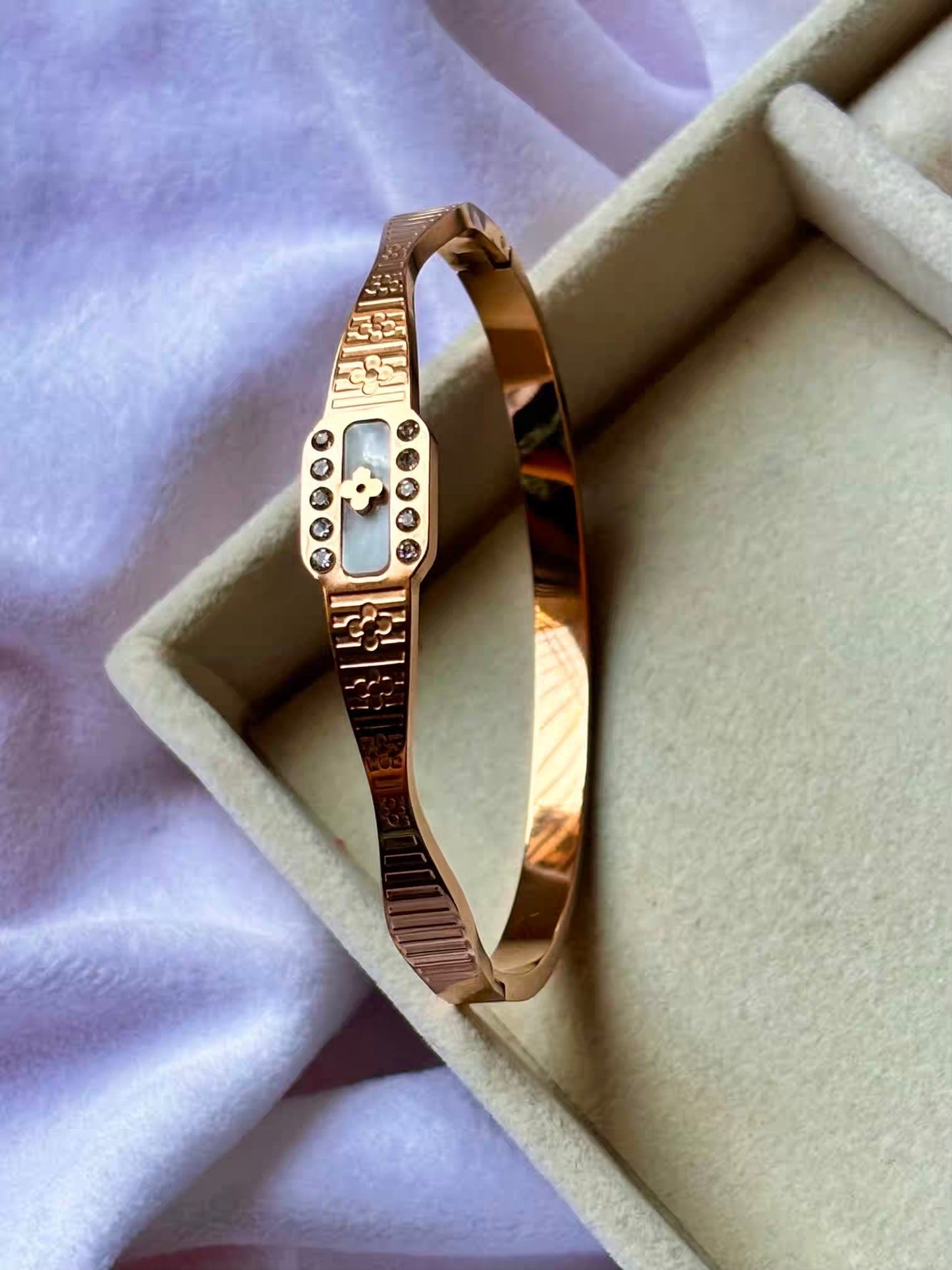 Clover Style Kada Bracelet Bangle - Rose Gold