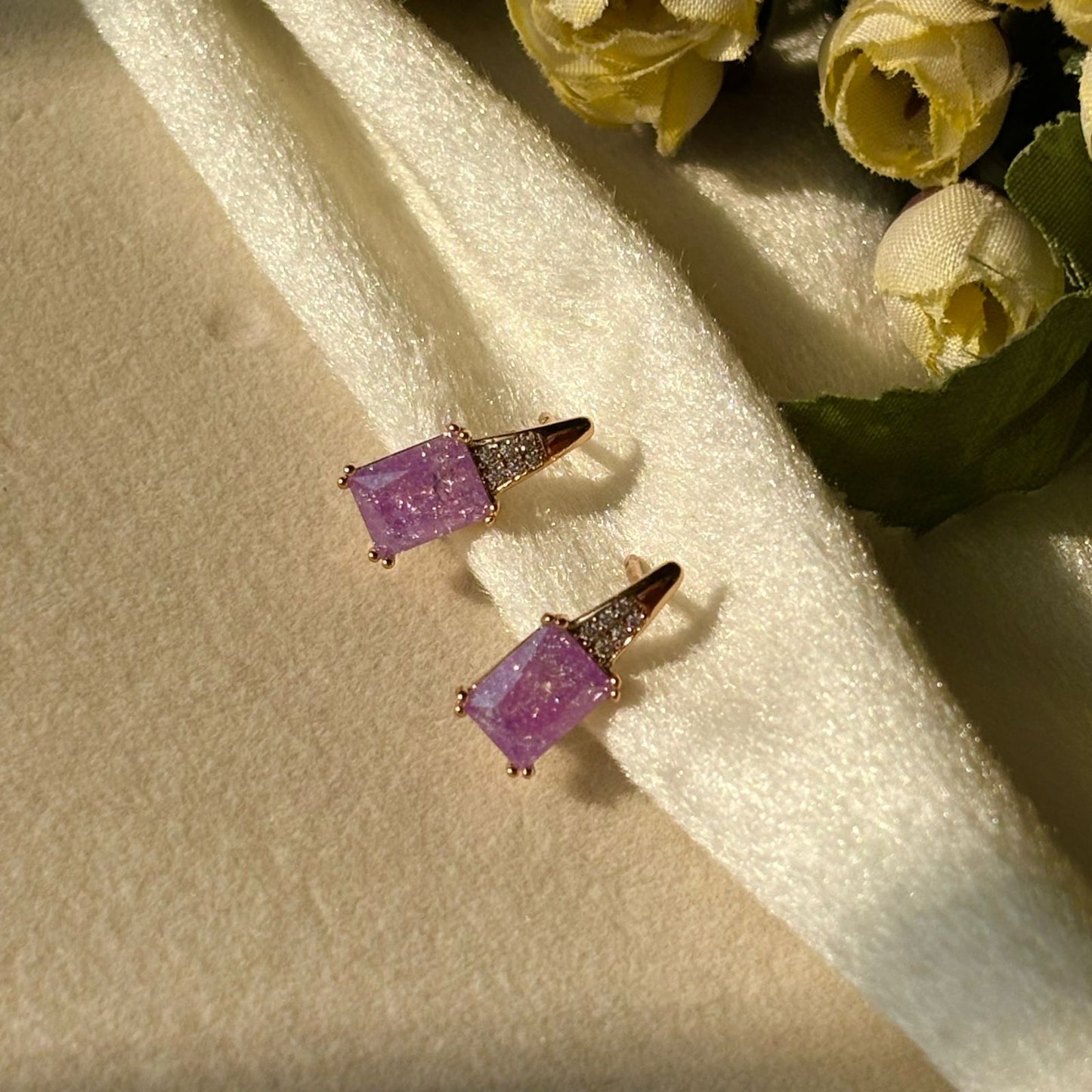 Lilac Purple Solitaire Bali Earrings - Gold Plated