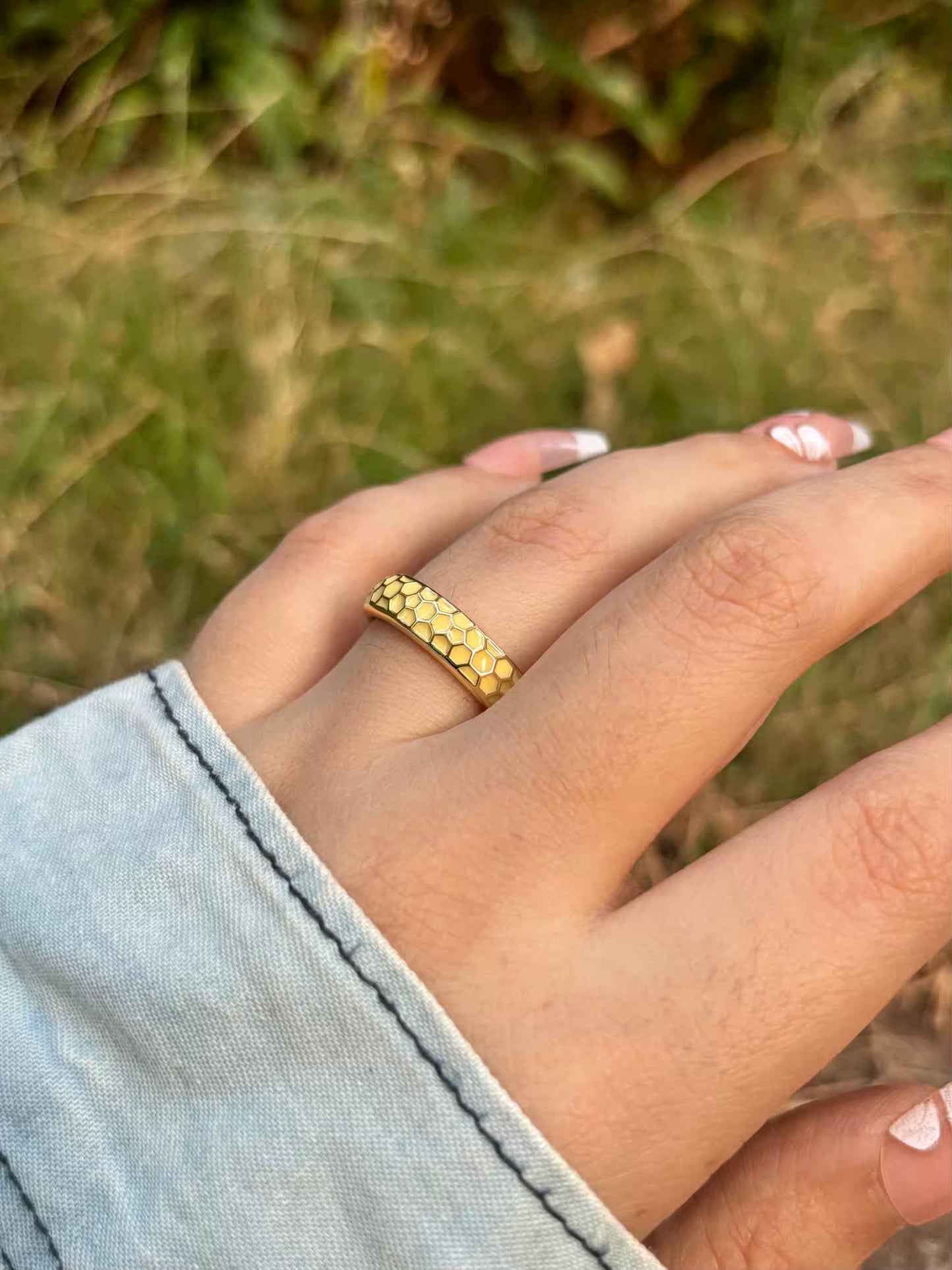 Fresh Honeycomb Ring - Adjustable