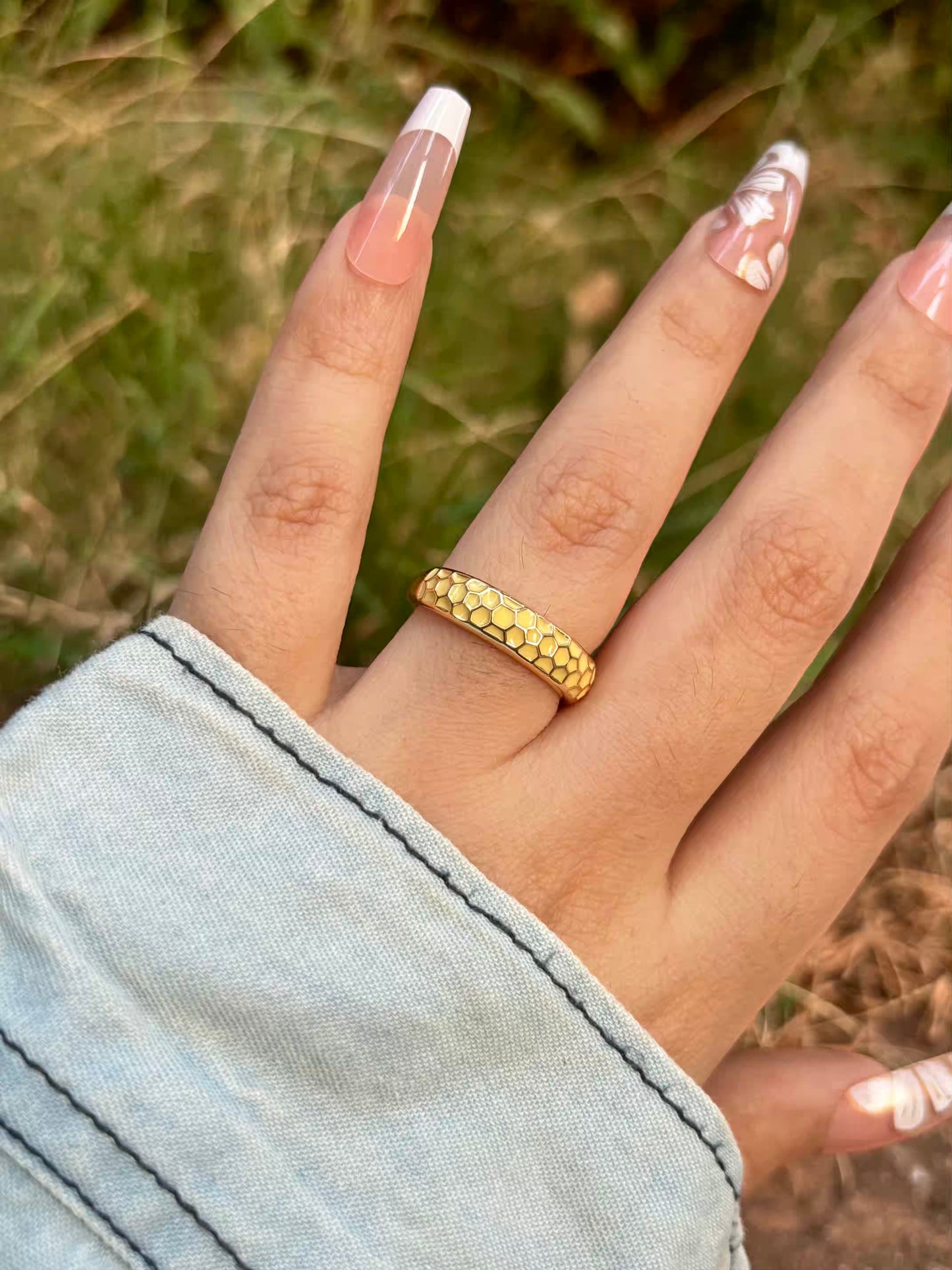 Fresh Honeycomb Ring - Adjustable