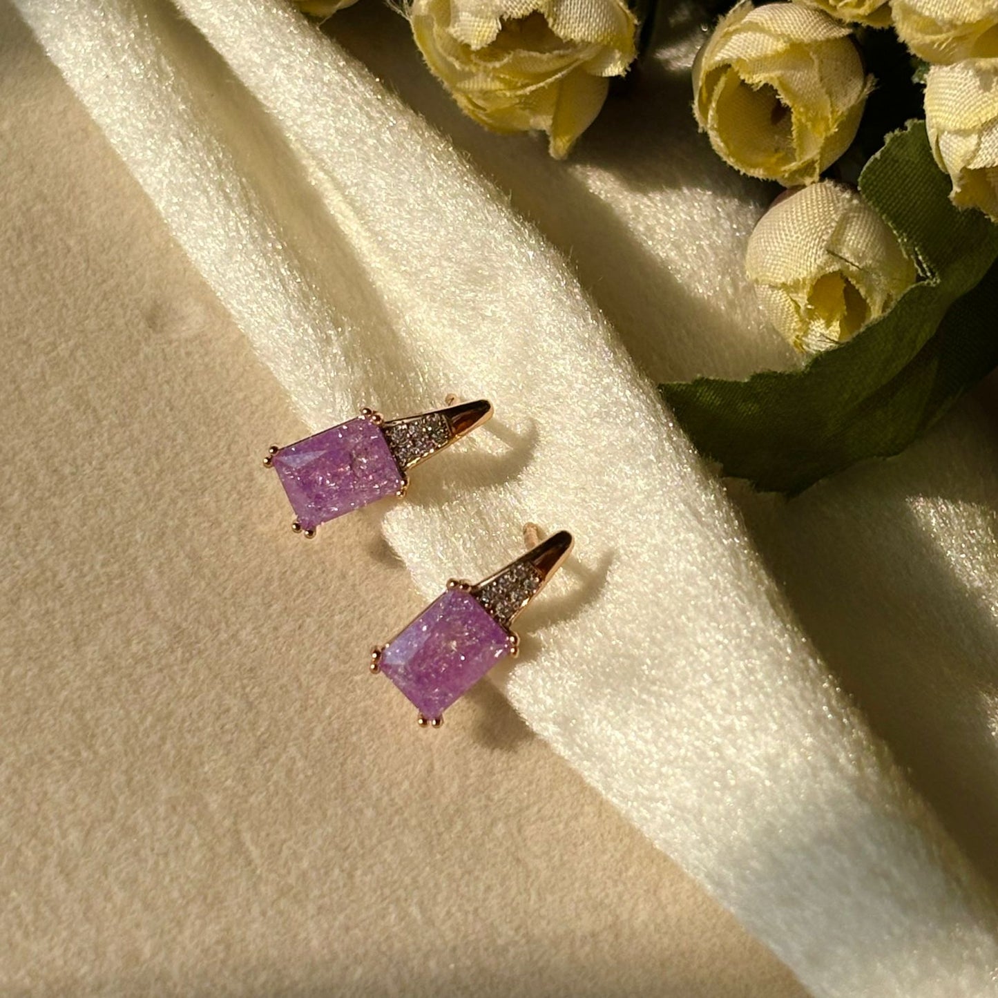 Lilac Purple Solitaire Bali Earrings - Gold Plated