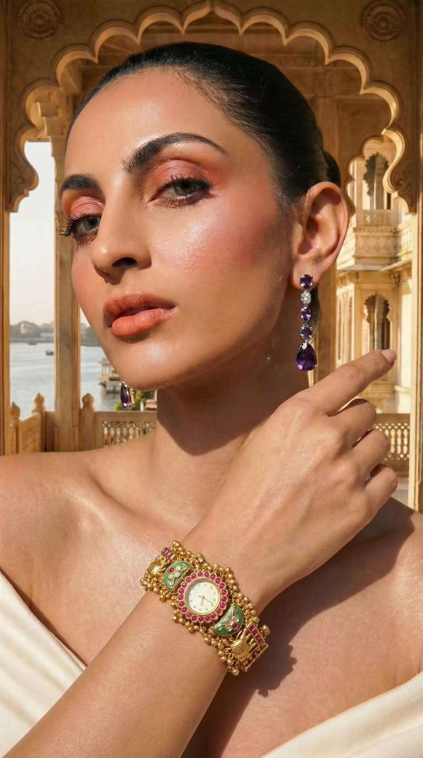 Pista Green Floral Round Dial Maharani Watch Heritage Bracelet