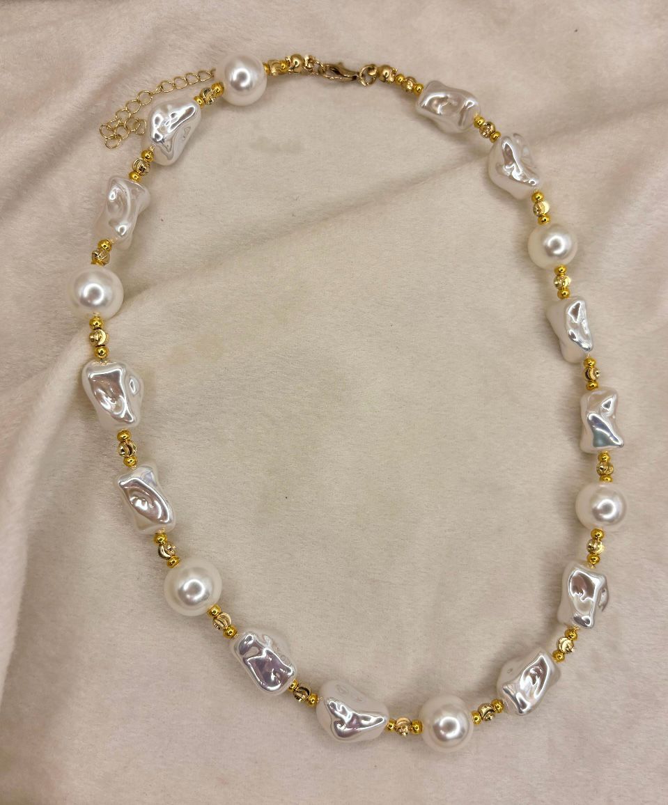 Pearl Glam Necklace