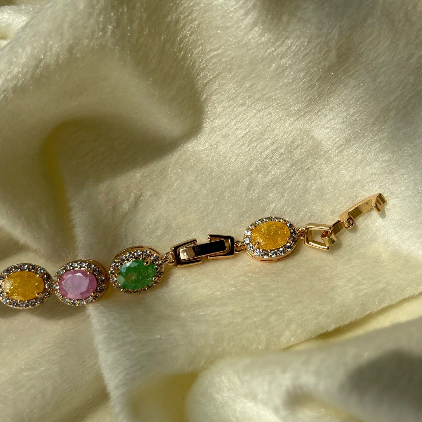 Royal Princess Milky Stones Studded Diamonds Bracelet Bangle - Gold