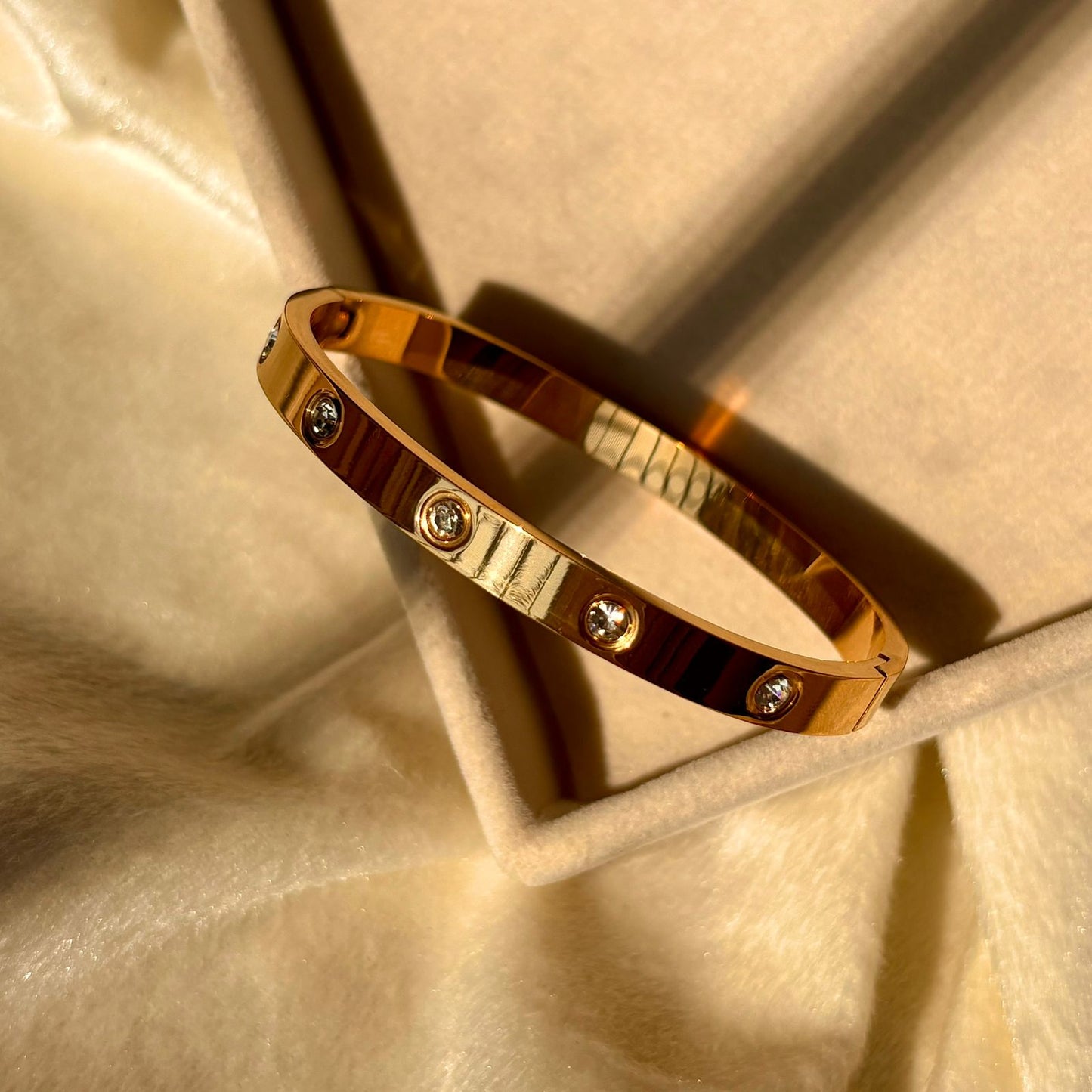 Love Diamond Kada Bracelet Bangle - Gold