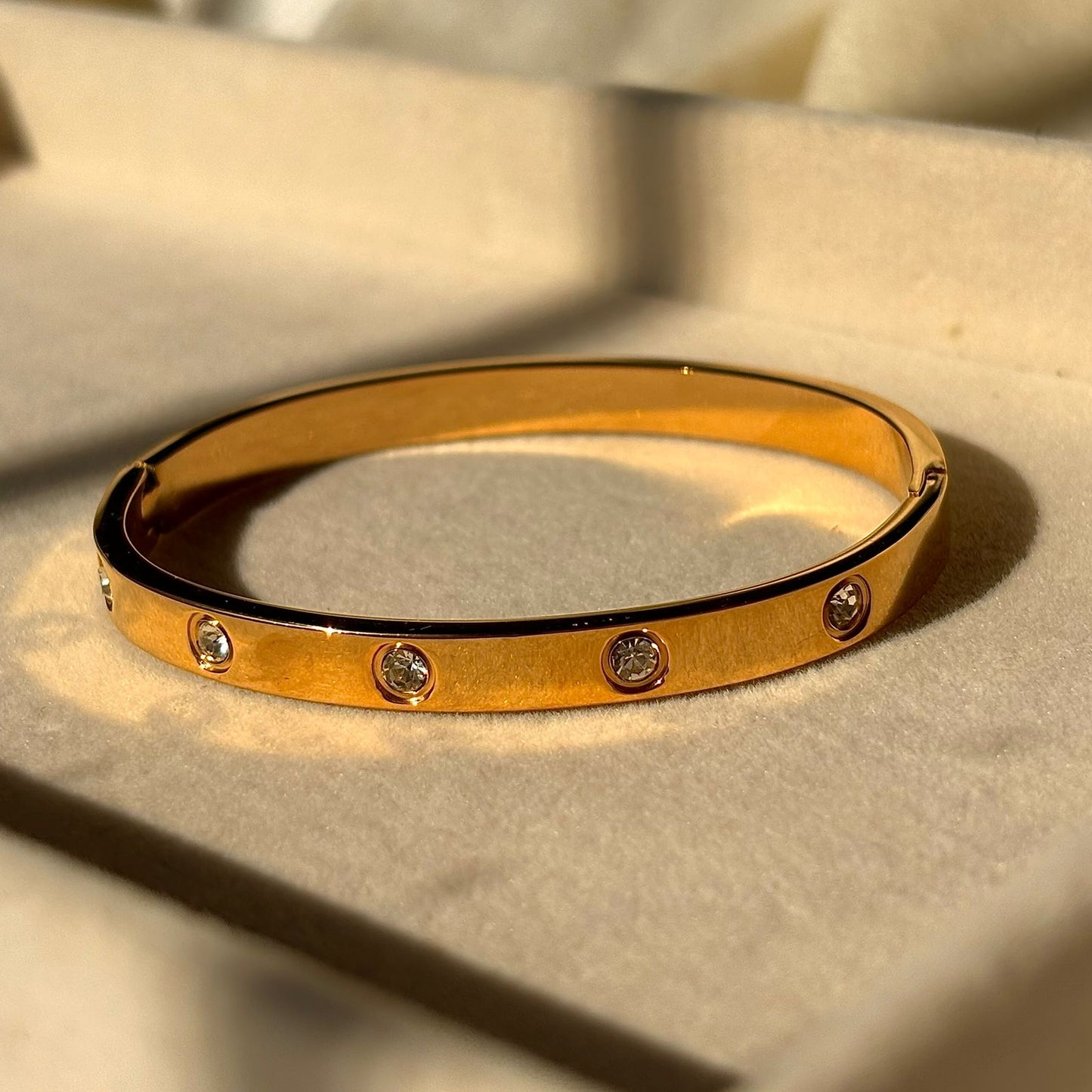 Love Diamond Kada Bracelet Bangle - Gold