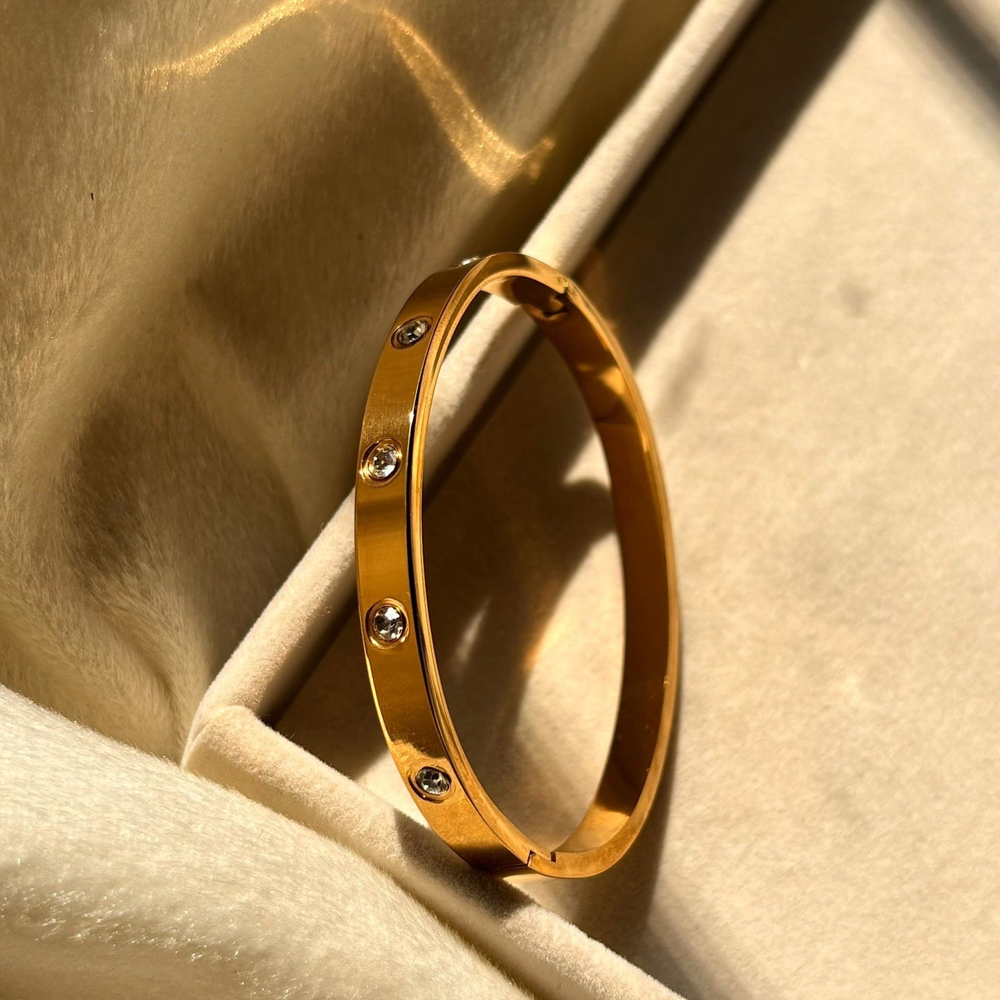 Love Diamond Kada Bracelet Bangle - Gold