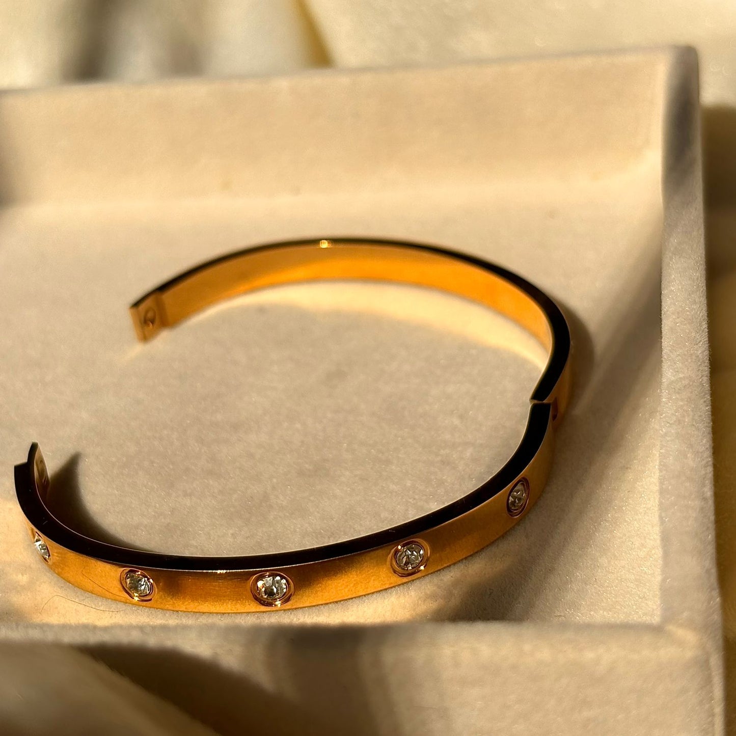 Love Diamond Kada Bracelet Bangle - Gold