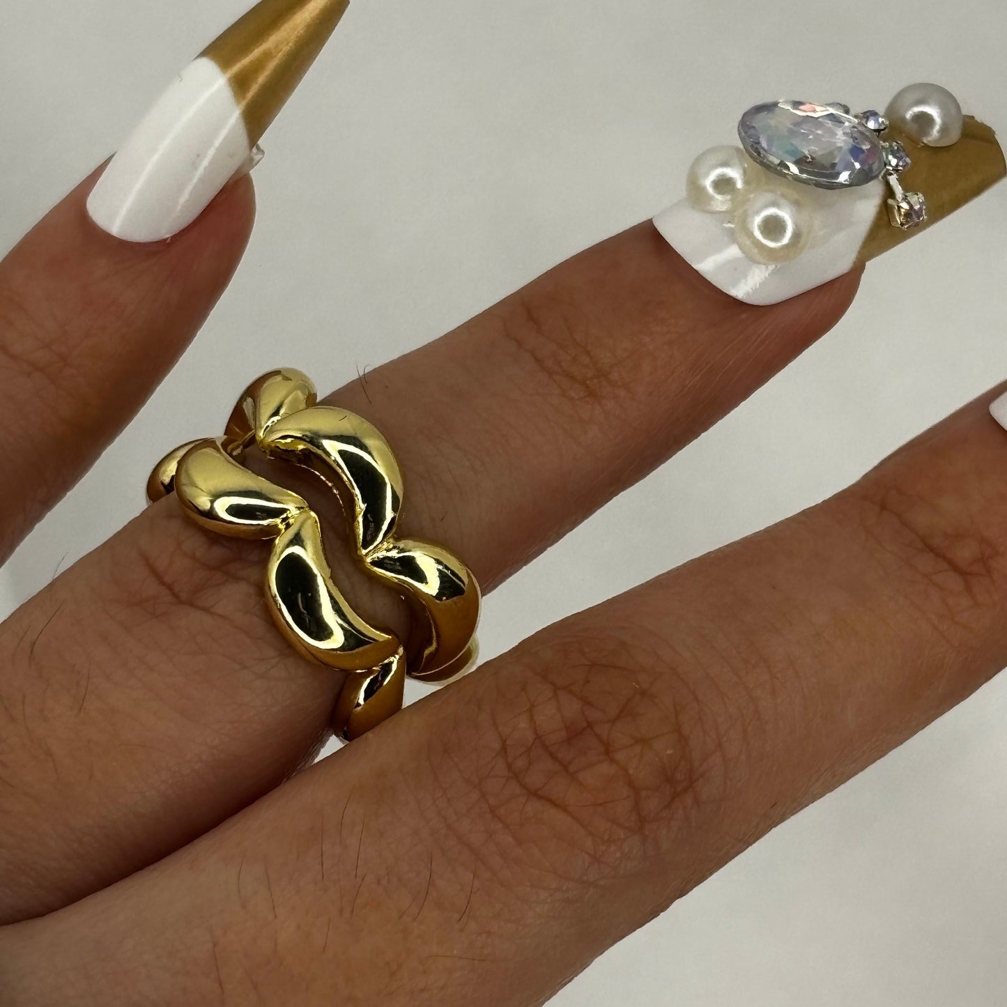 Wavy Premium Ring