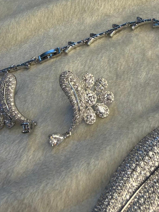 White Floral Rhodium Plated Necklace Set with Earrings