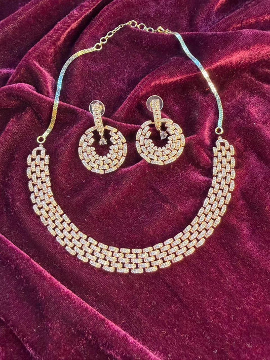 Geometric Chain Design Gold-Plated Necklace Set with Clear Stones