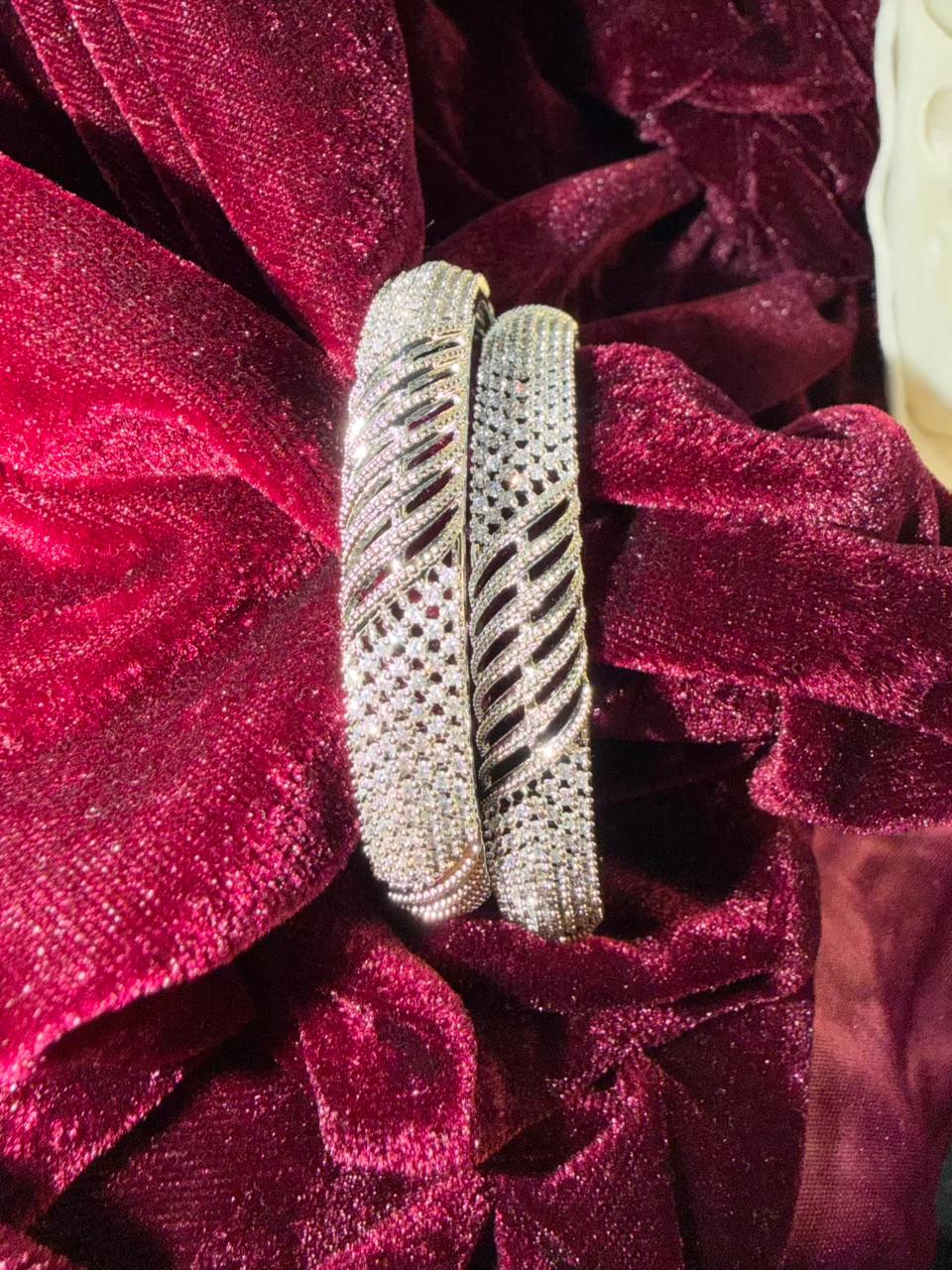 Leaf Pattern Silver Plated Diamond Designer Kada Bangles